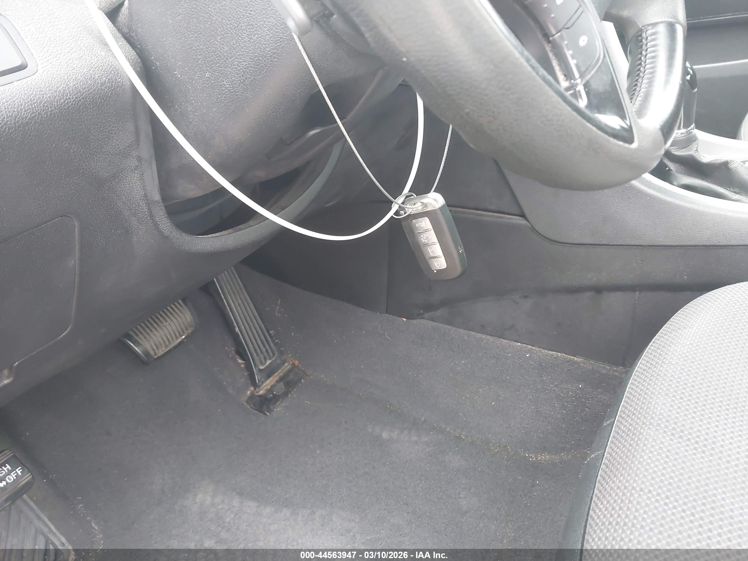 HYUNDAI SONATA image 11
