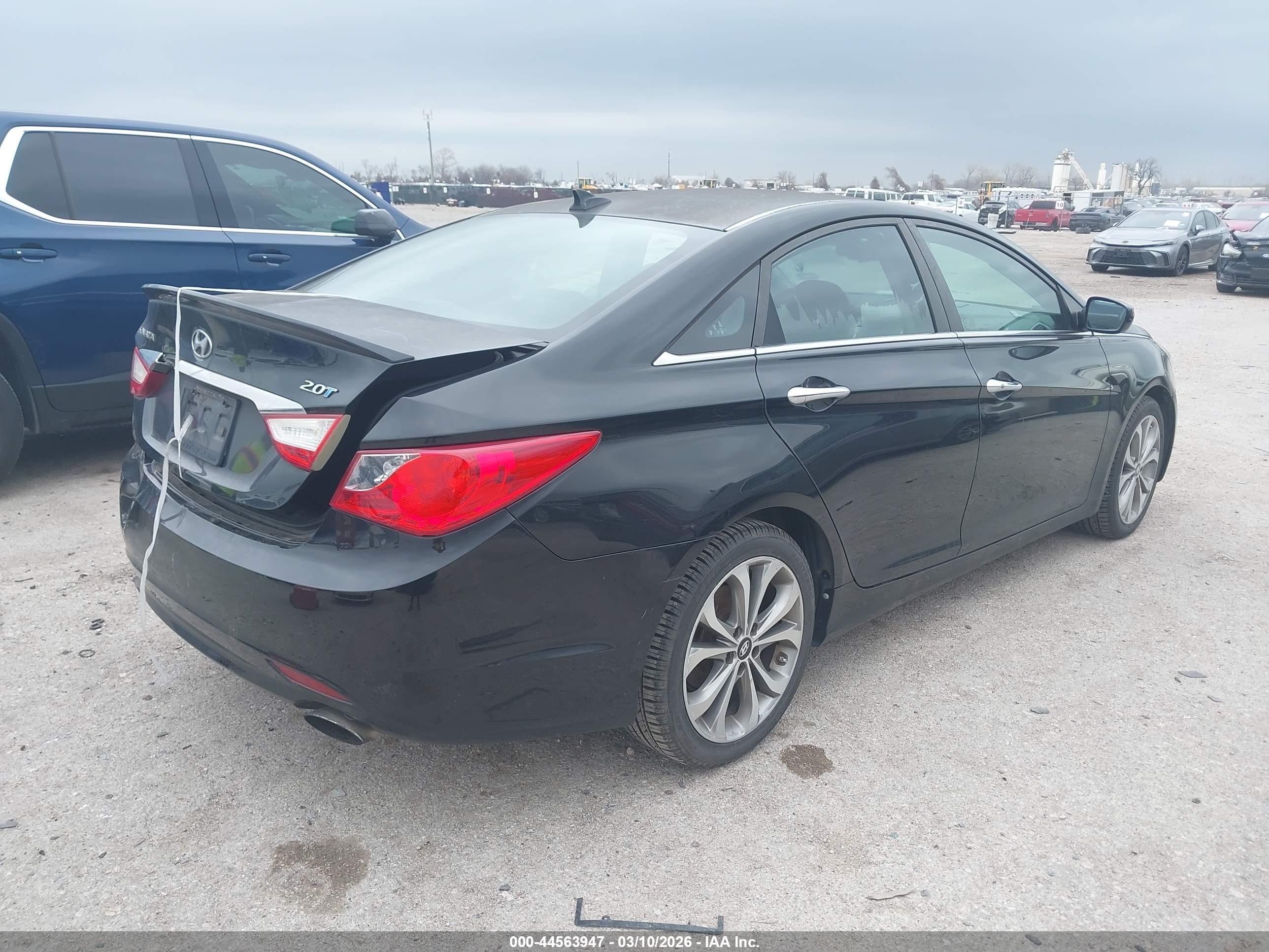 HYUNDAI SONATA image 4