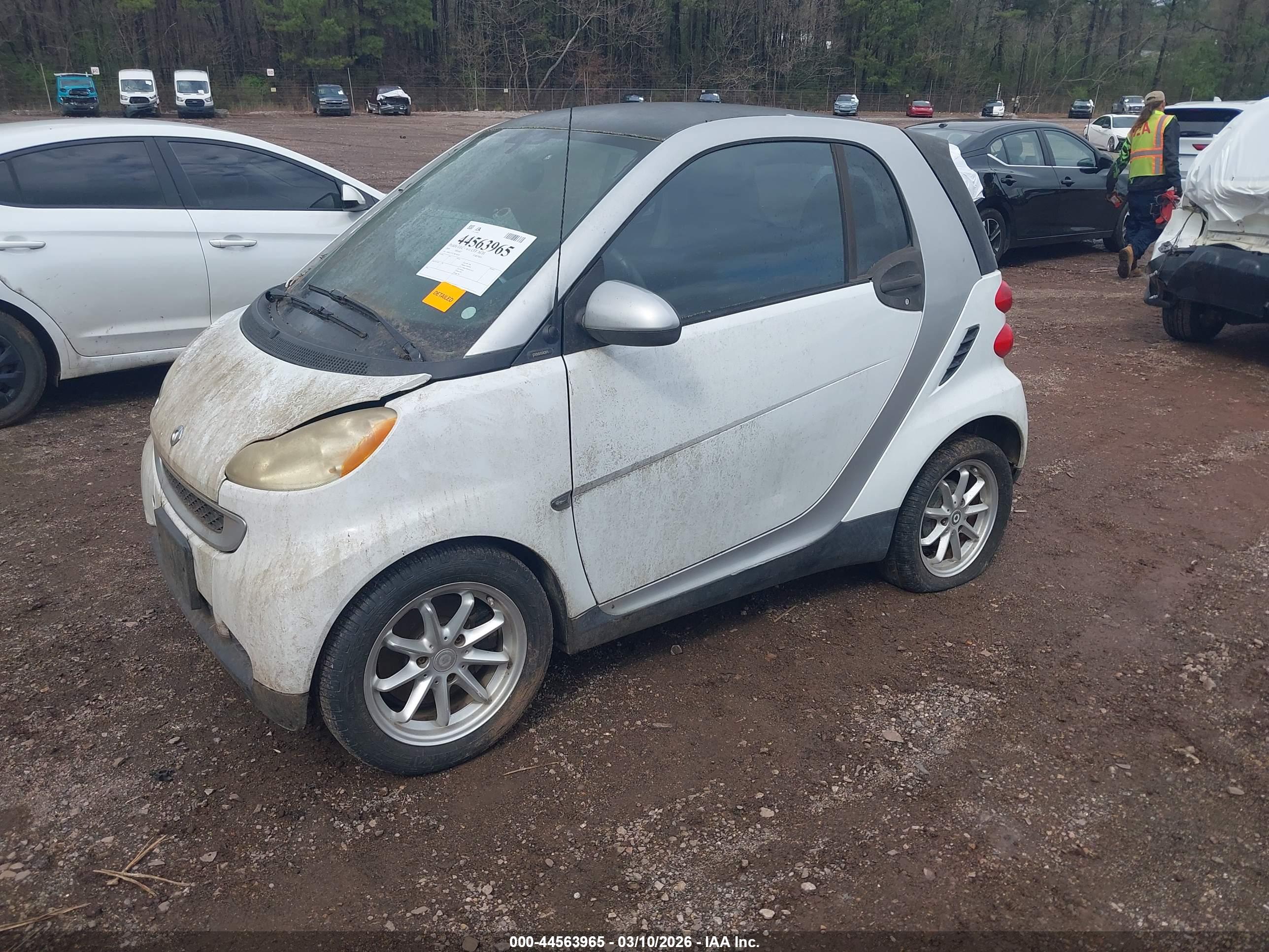 SMART FORTWO image 2