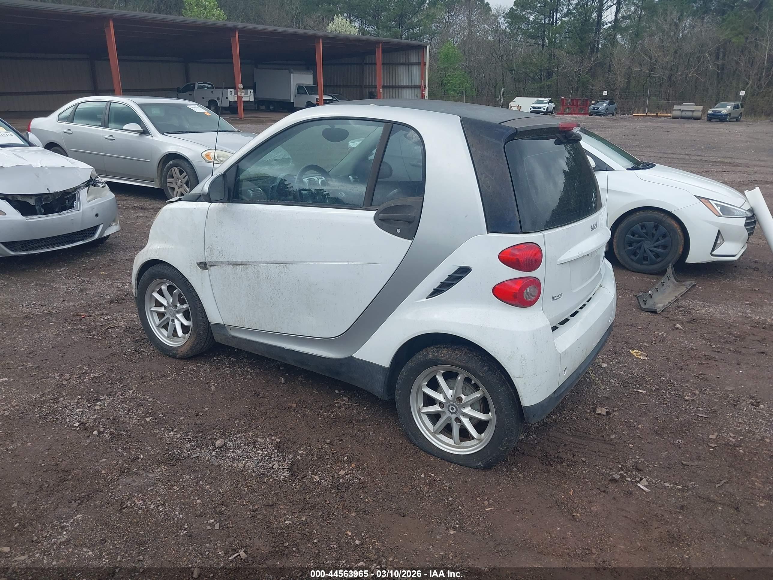 SMART FORTWO image 3