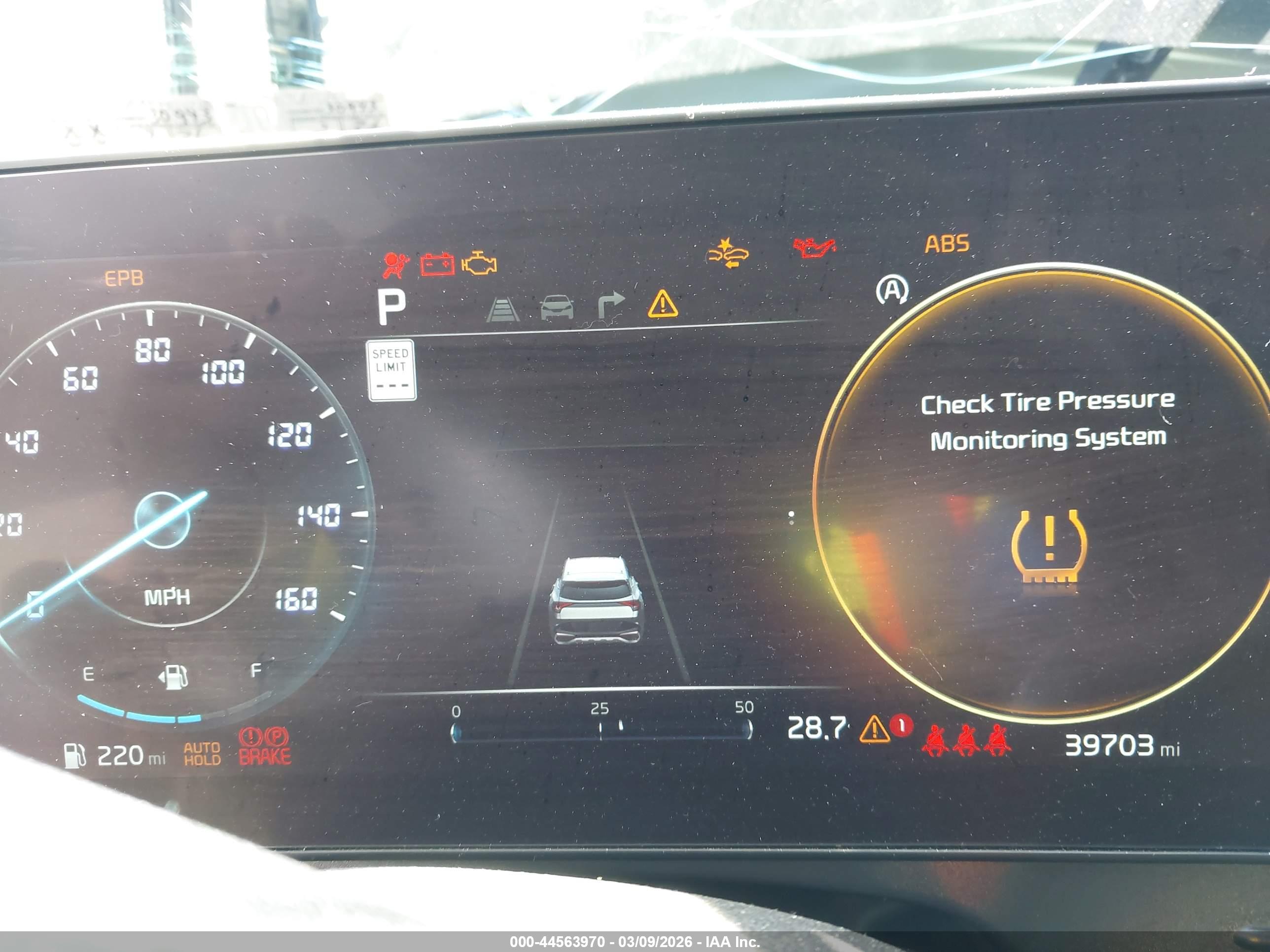 KIA SPORTAGE image 7