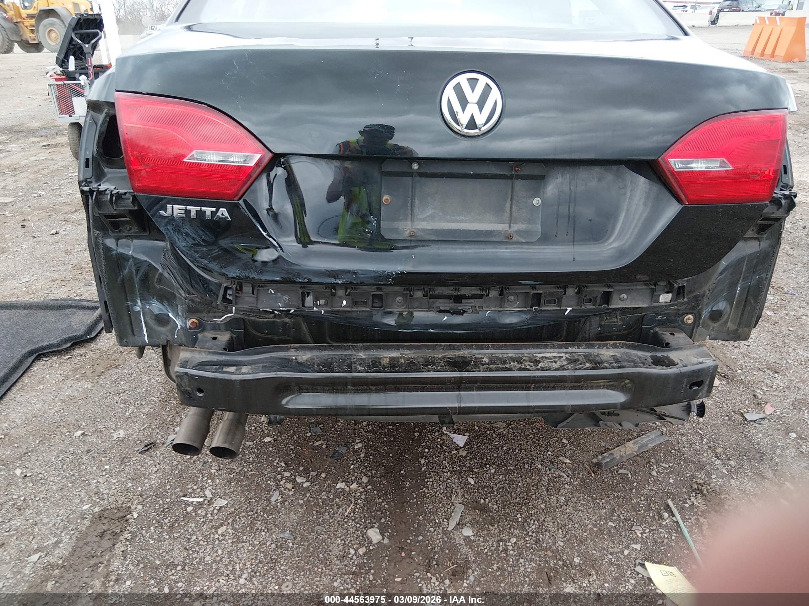VOLKSWAGEN JETTA image 6