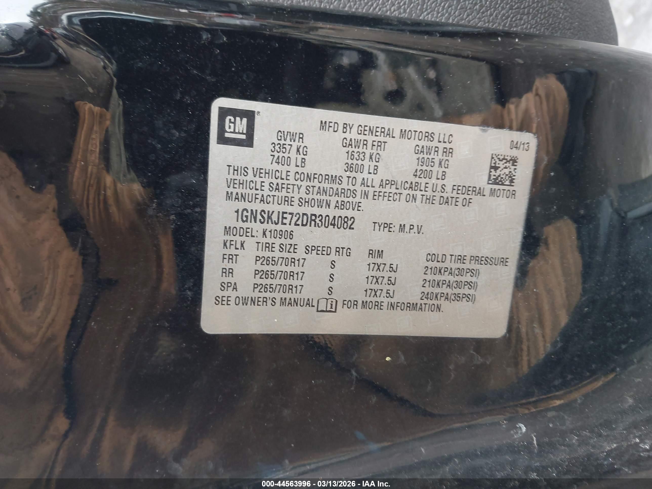 CHEVROLET SUBURBAN image 9