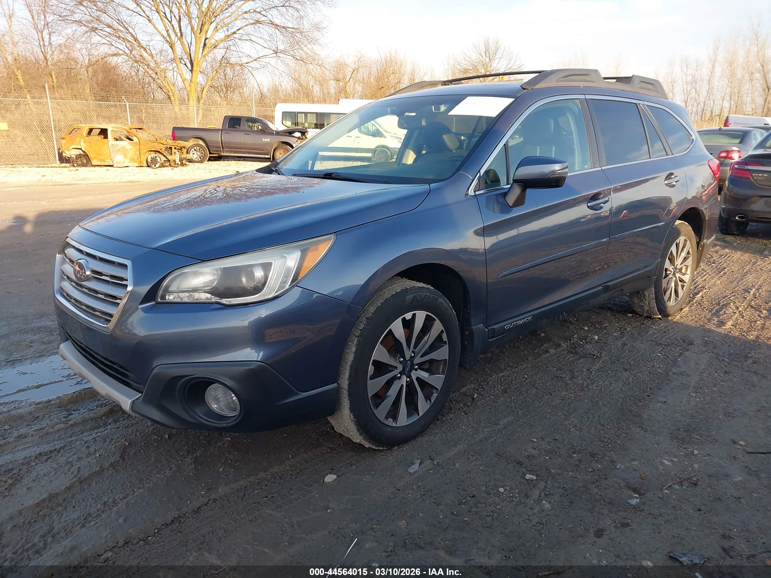 SUBARU OUTBACK image 2