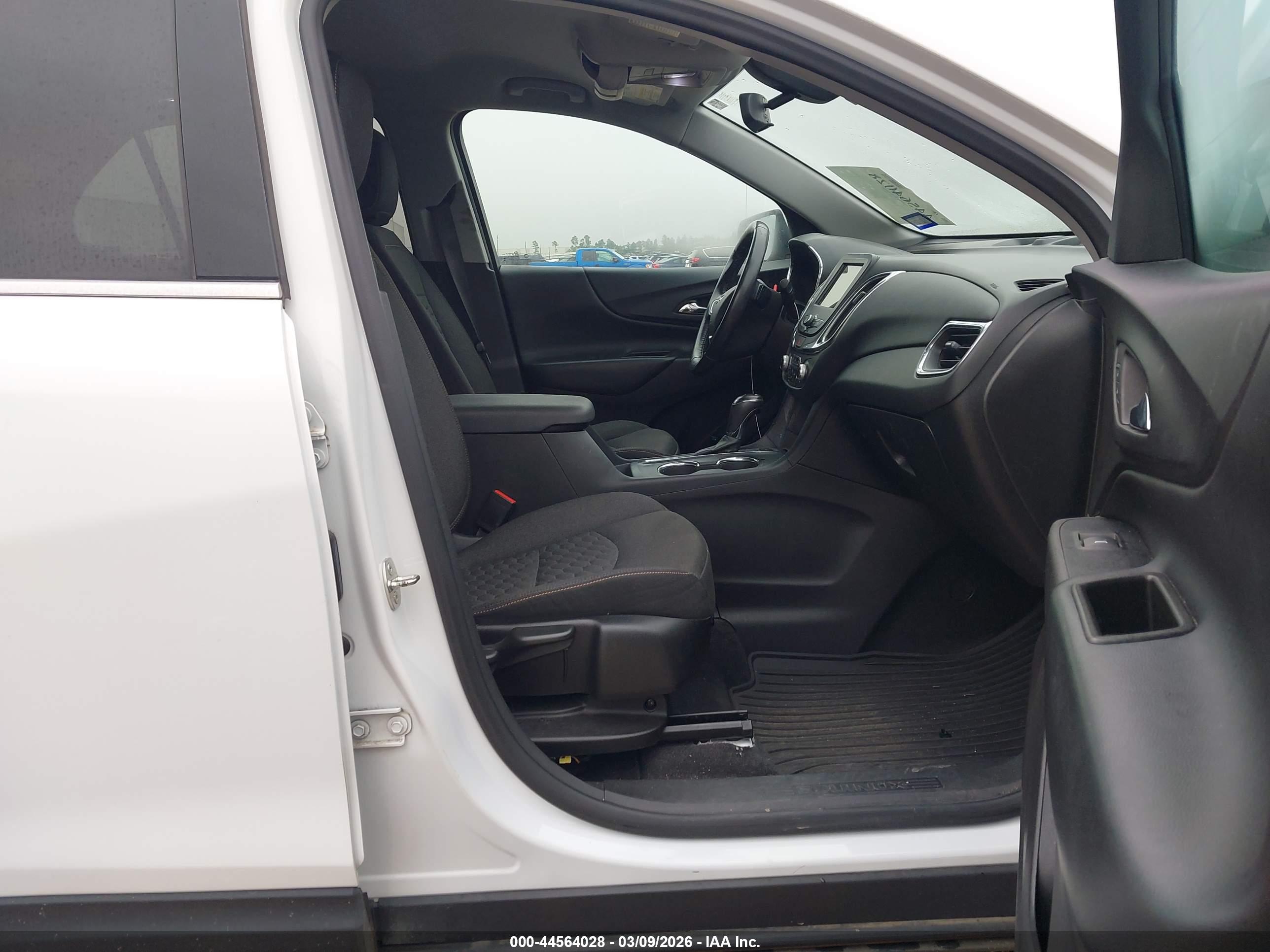 CHEVROLET EQUINOX image 5