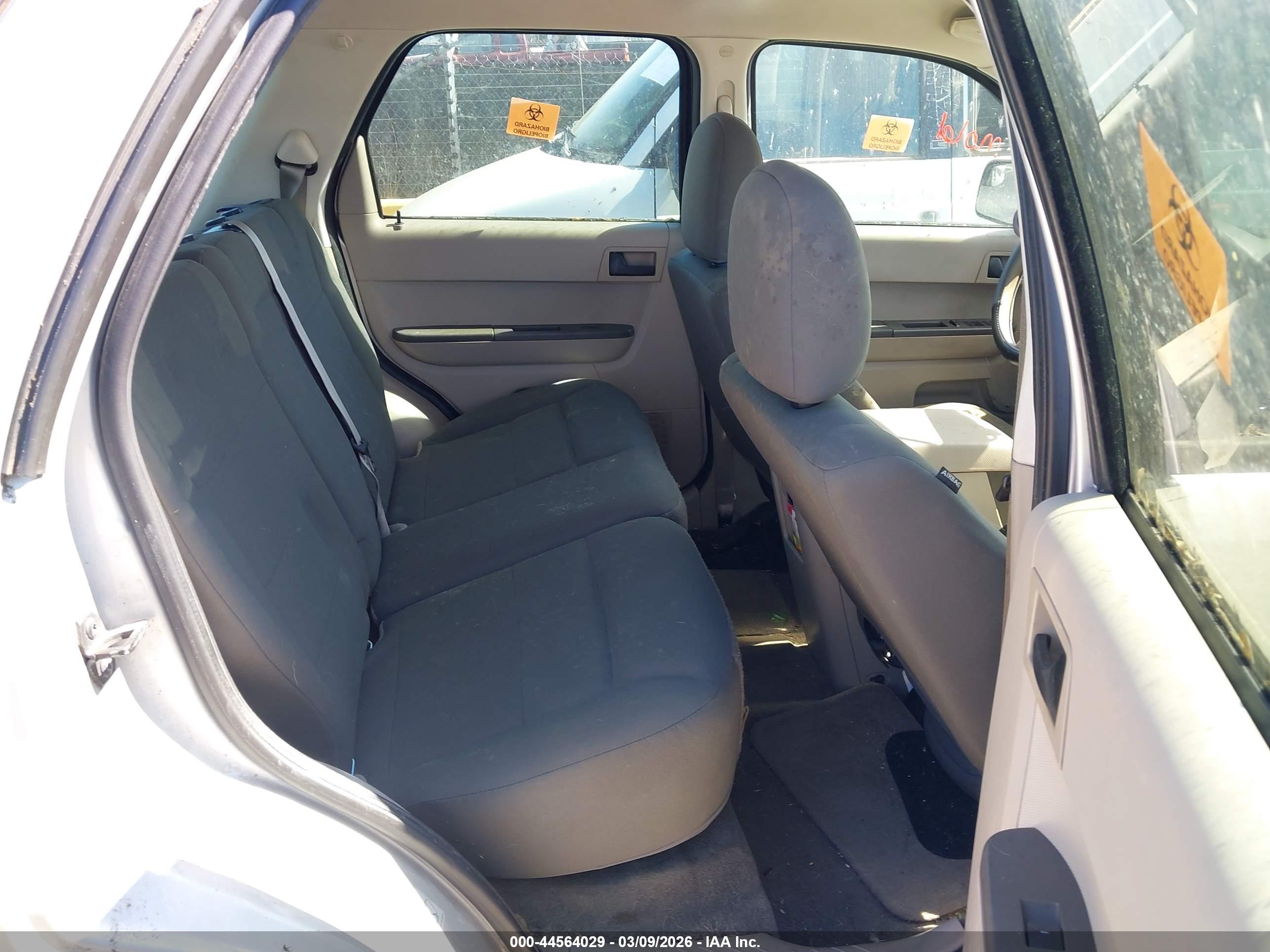 FORD ESCAPE image 8