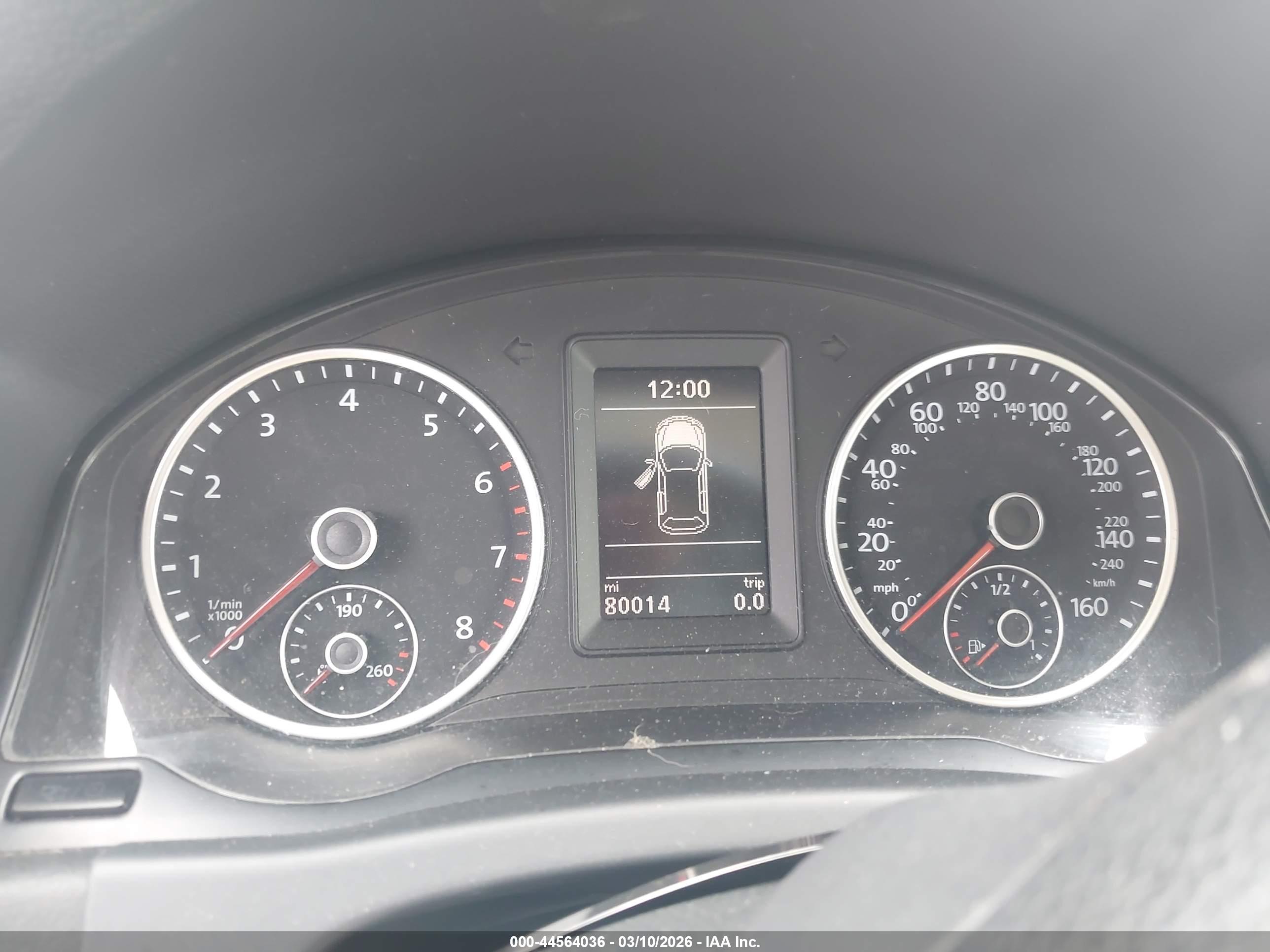 VOLKSWAGEN TIGUAN image 7