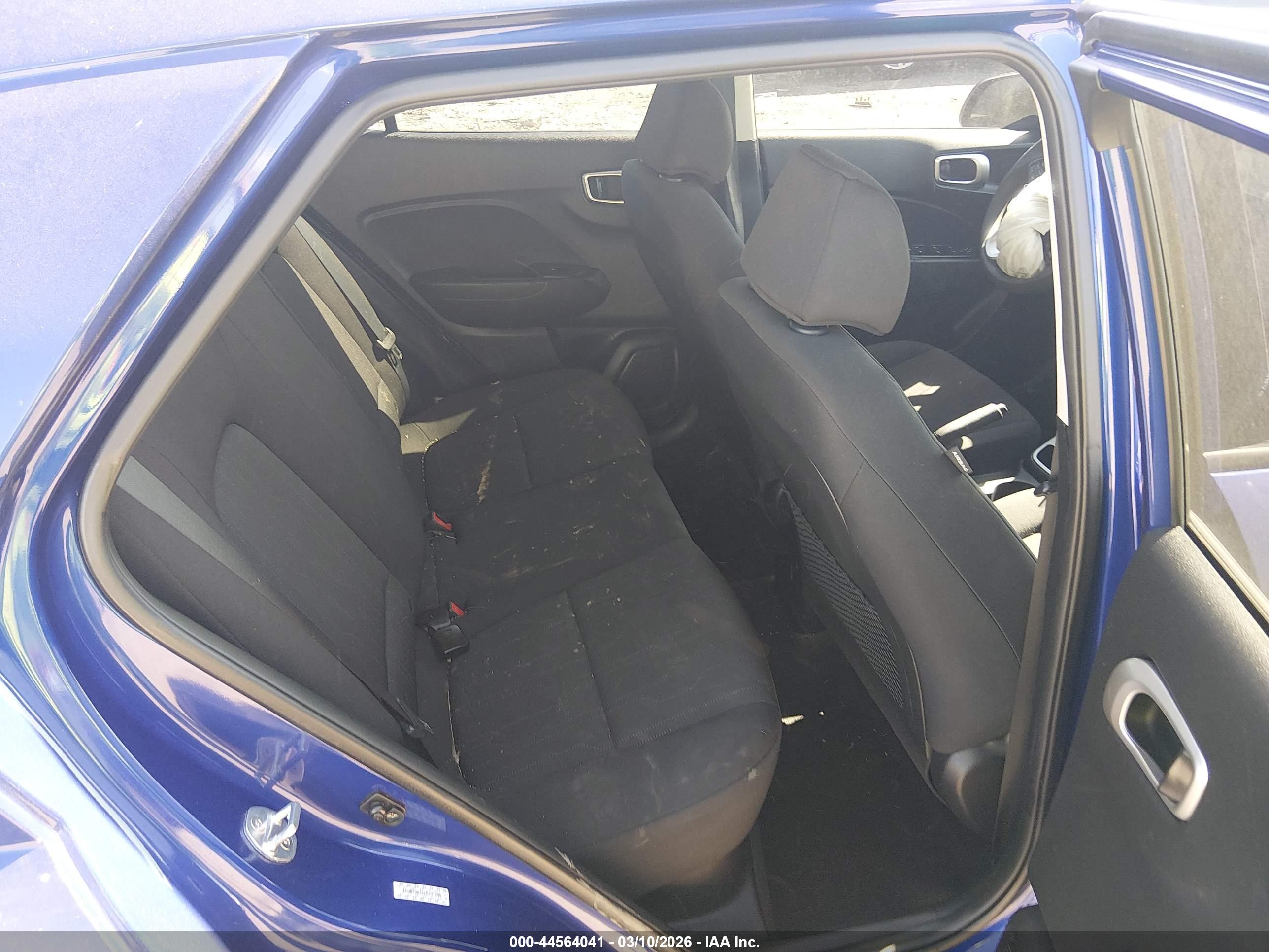 HYUNDAI VENUE image 8