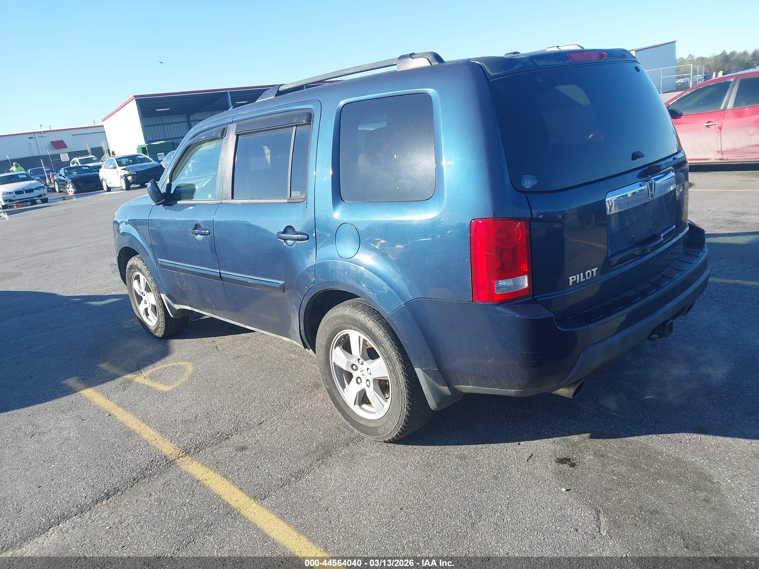 HONDA PILOT image 3