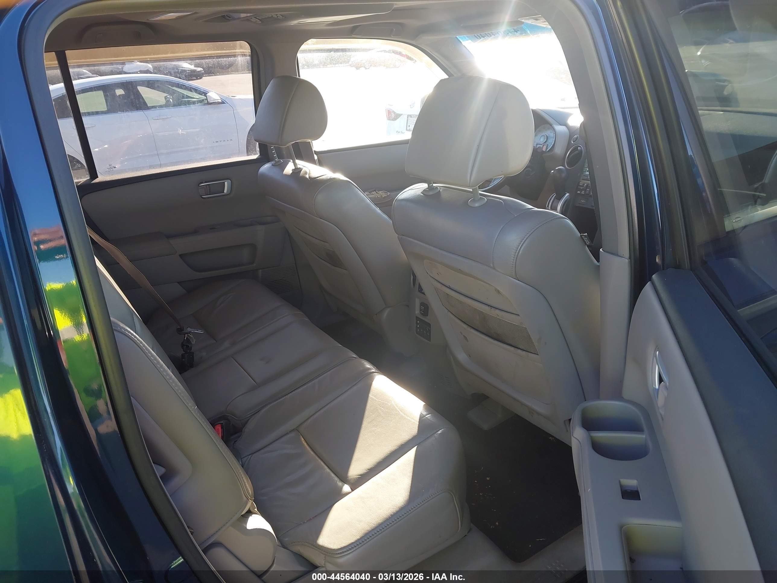 HONDA PILOT image 8