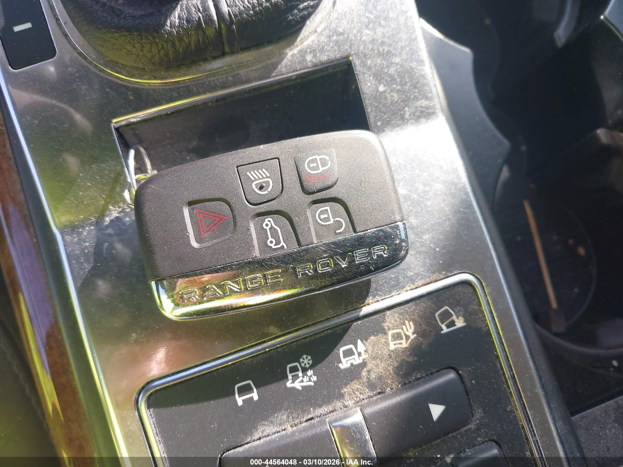 LAND ROVER image 11