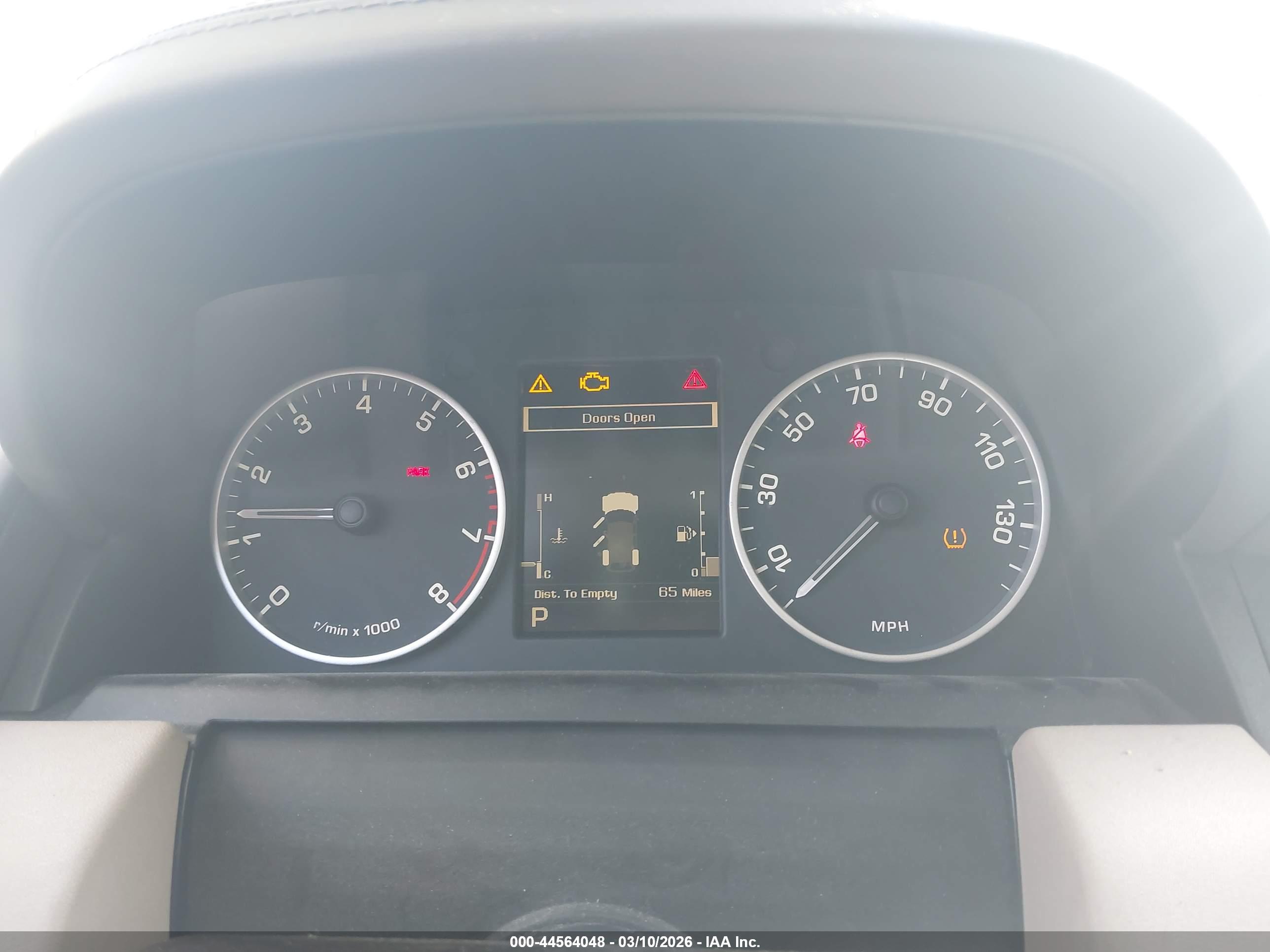 LAND ROVER image 7