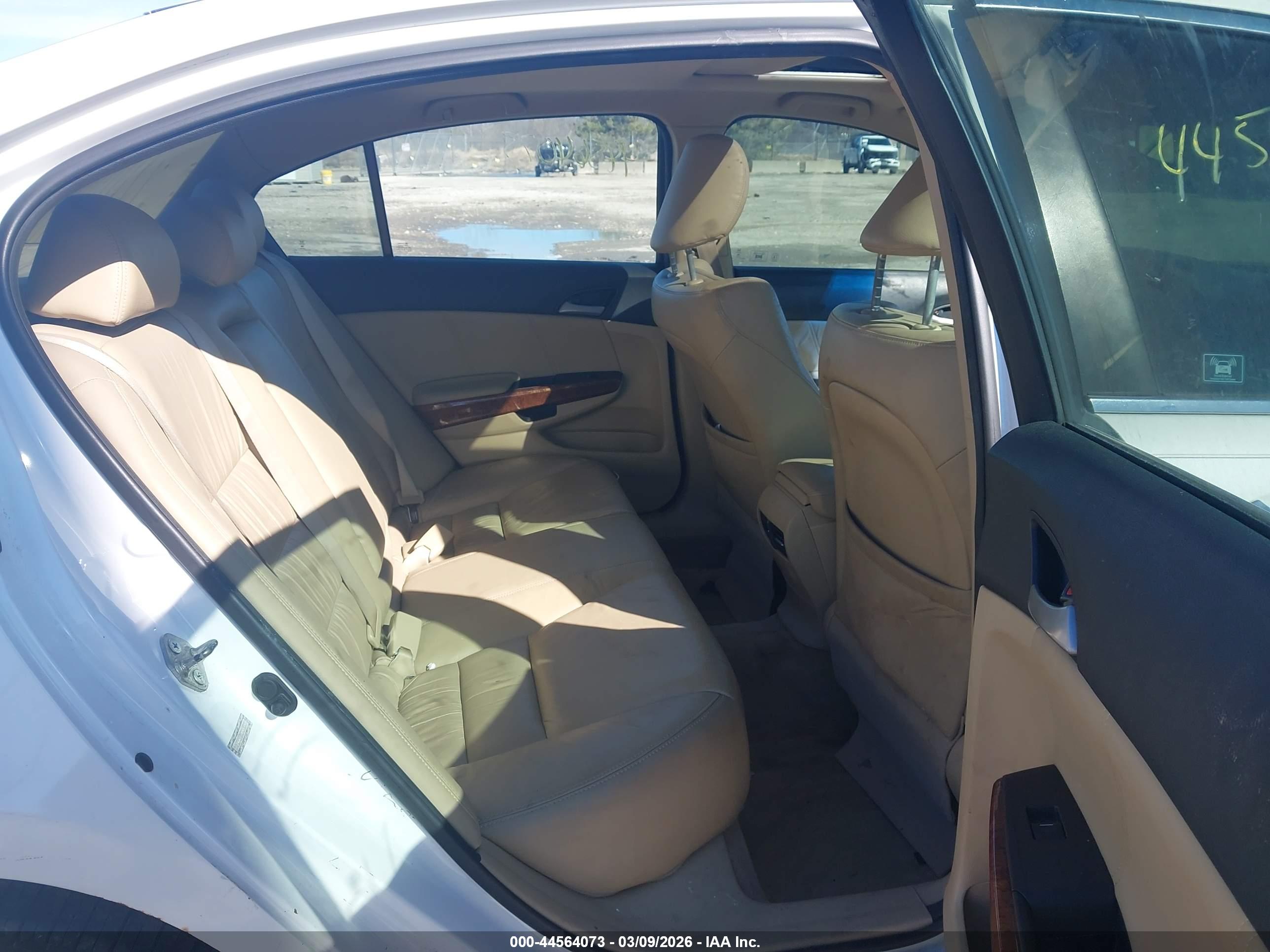 HONDA ACCORD image 8