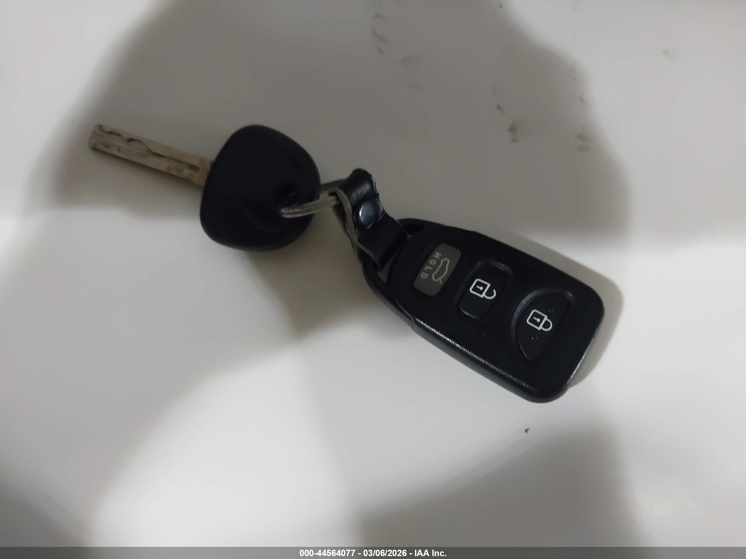 HYUNDAI SONATA image 11