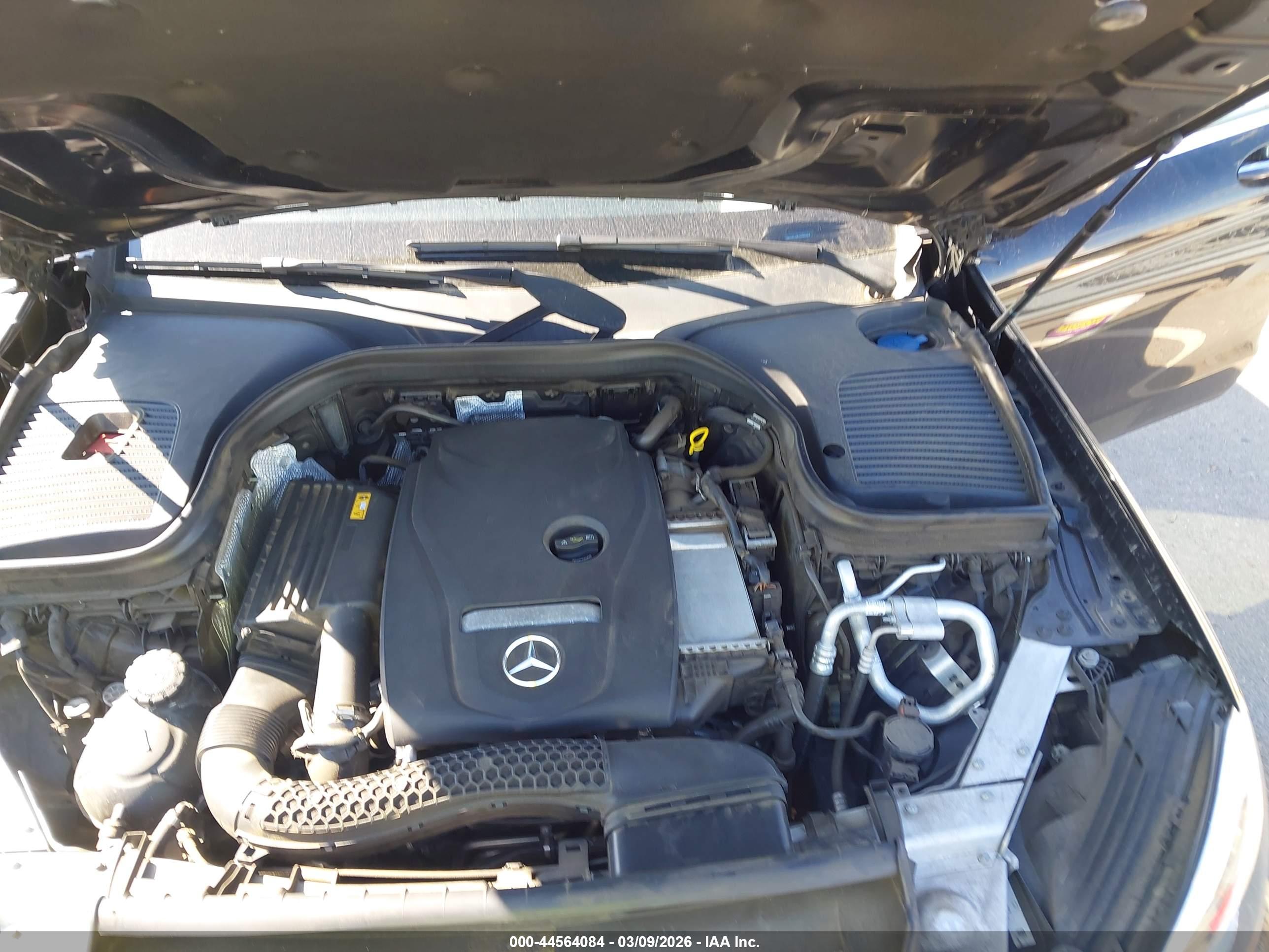 MERCEDES-BENZ GLC image 10