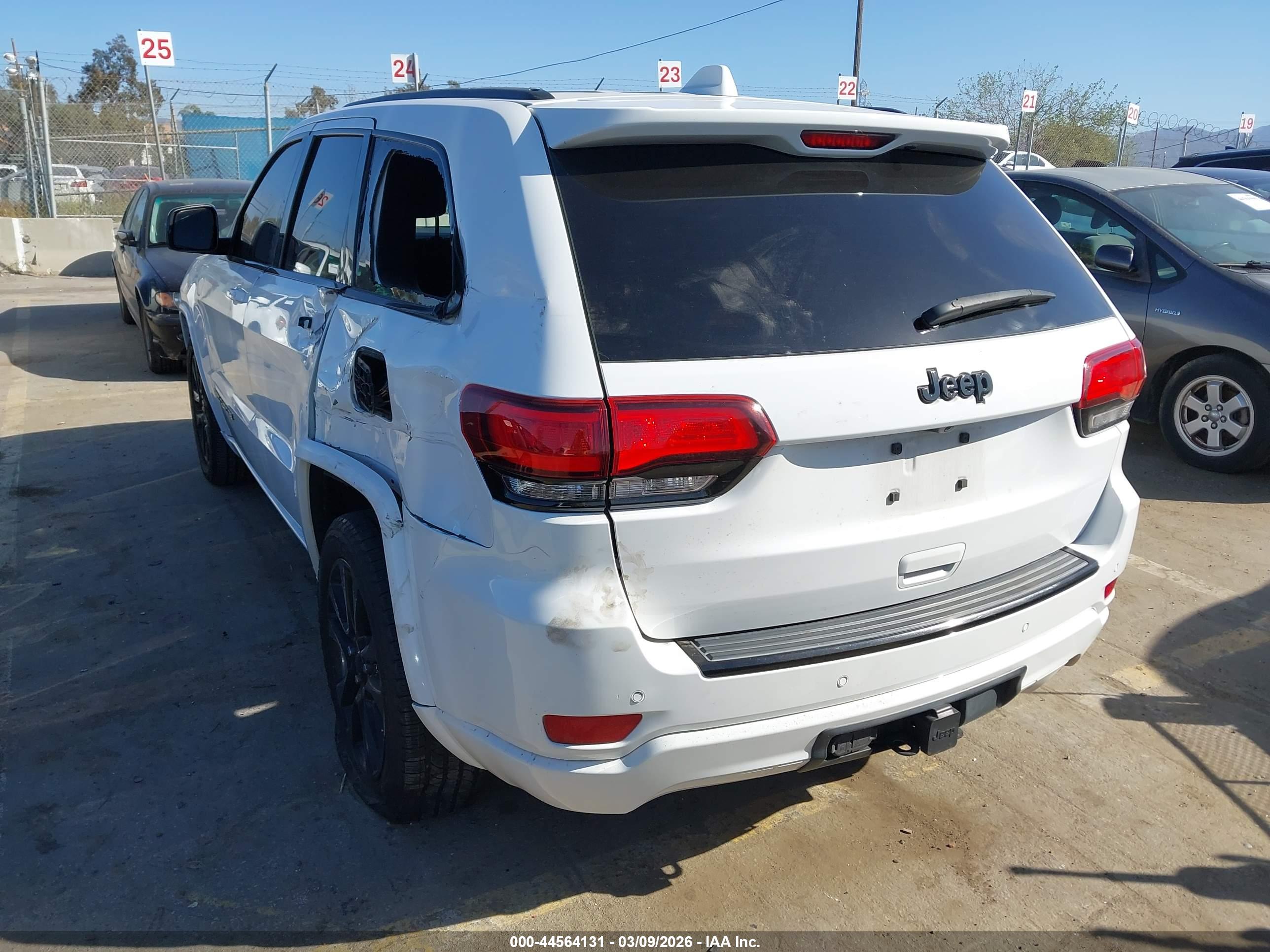JEEP GRAND image 3