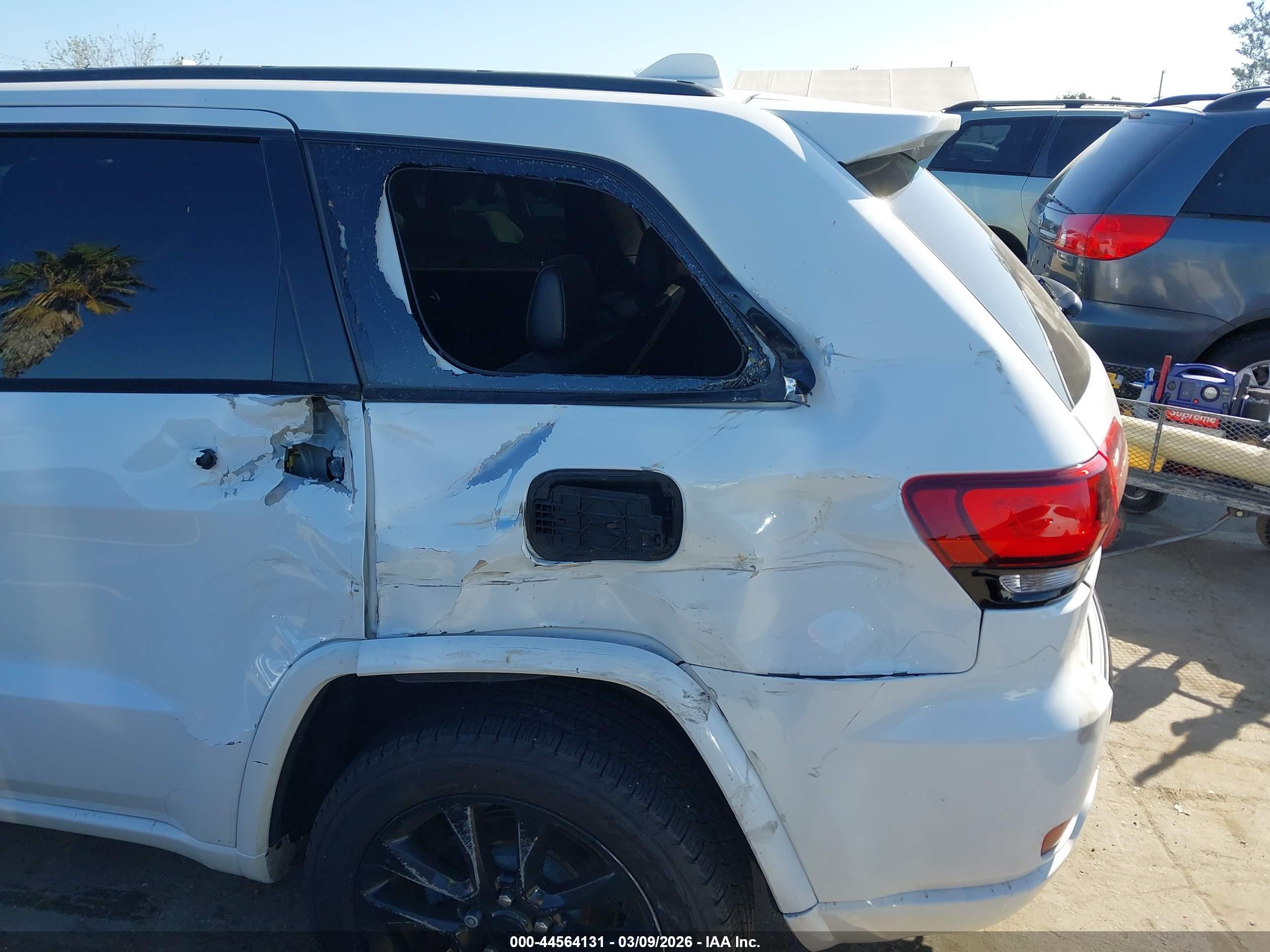 JEEP GRAND image 6