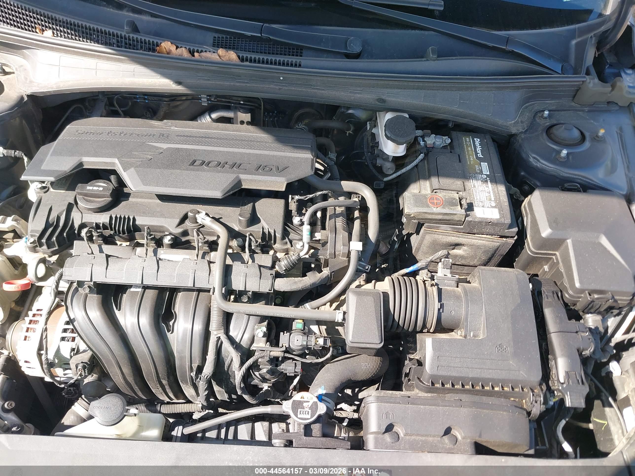 HYUNDAI ELANTRA image 10