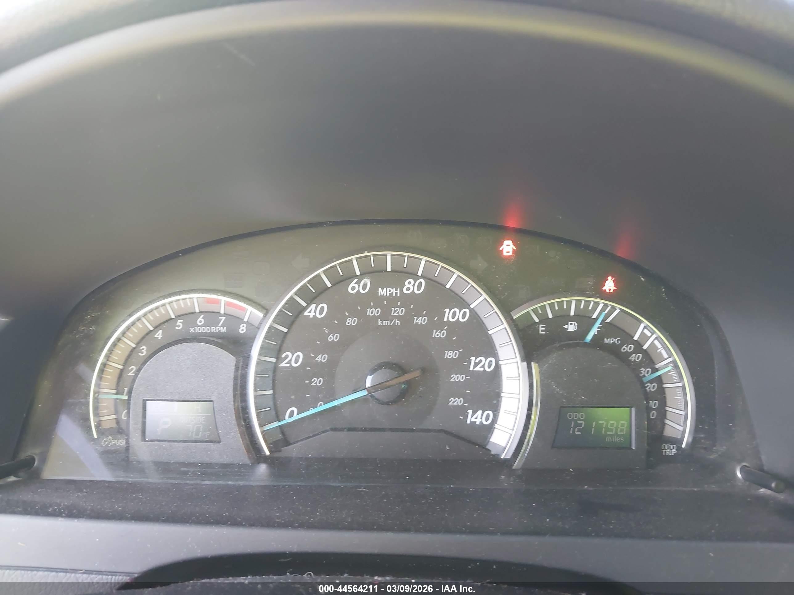 TOYOTA CAMRY image 7