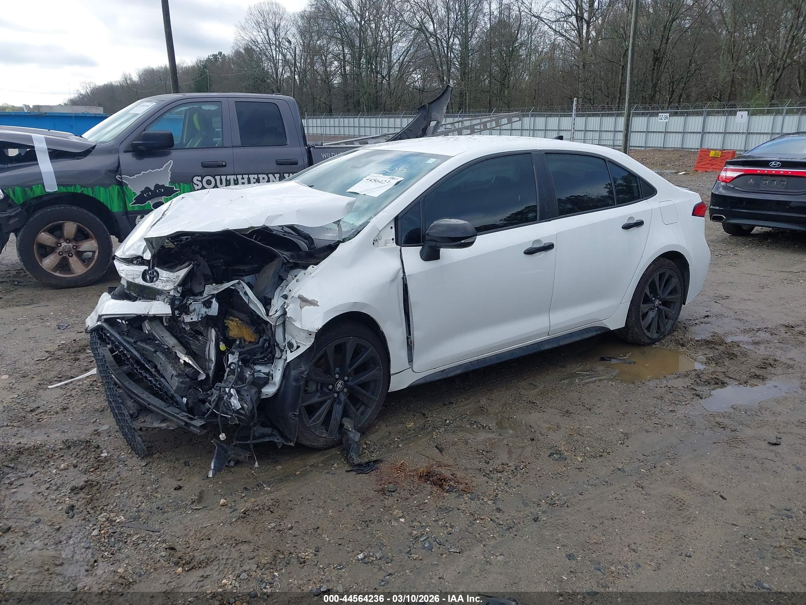 TOYOTA COROLLA image 2