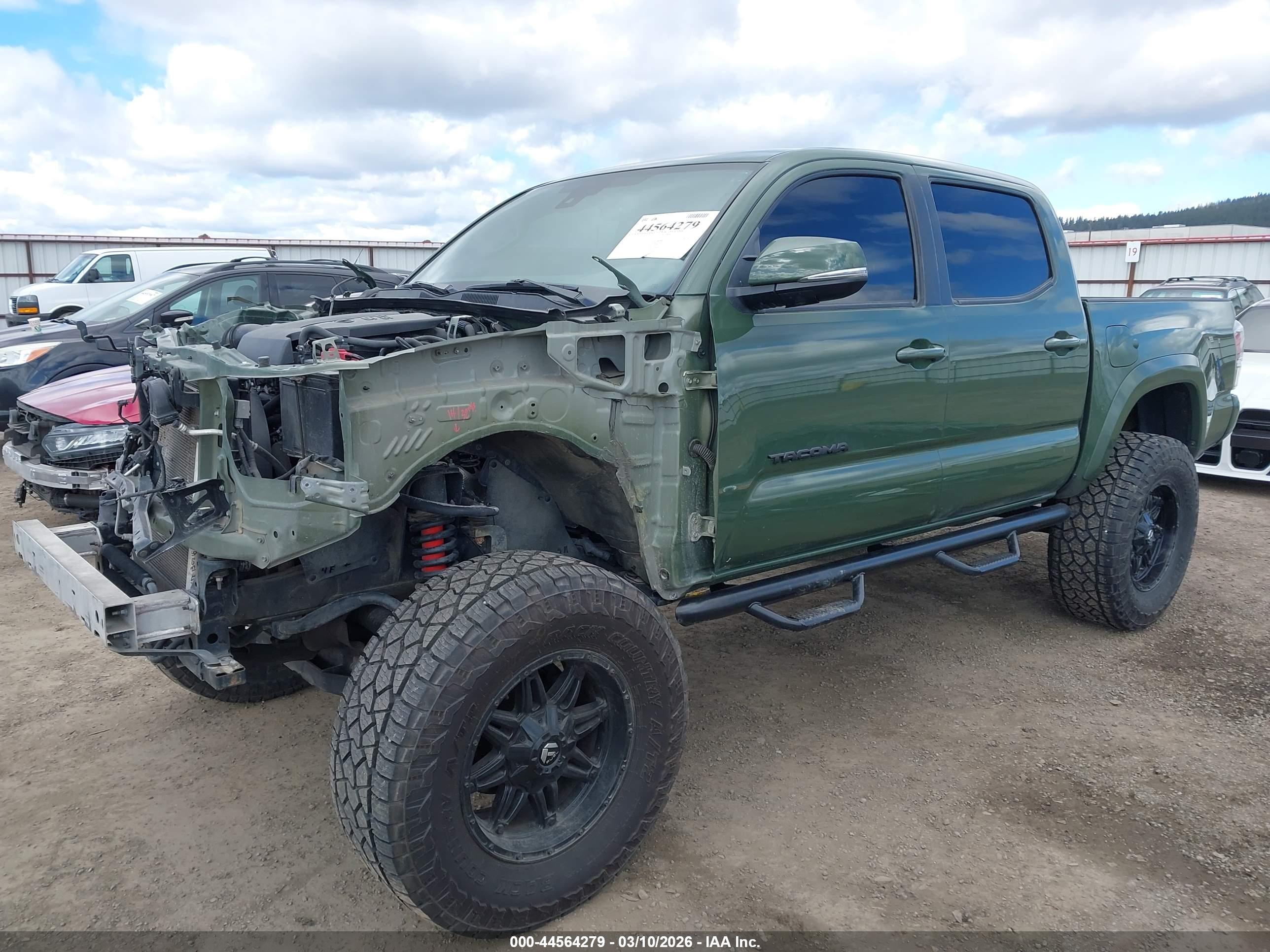 TOYOTA TACOMA image 2