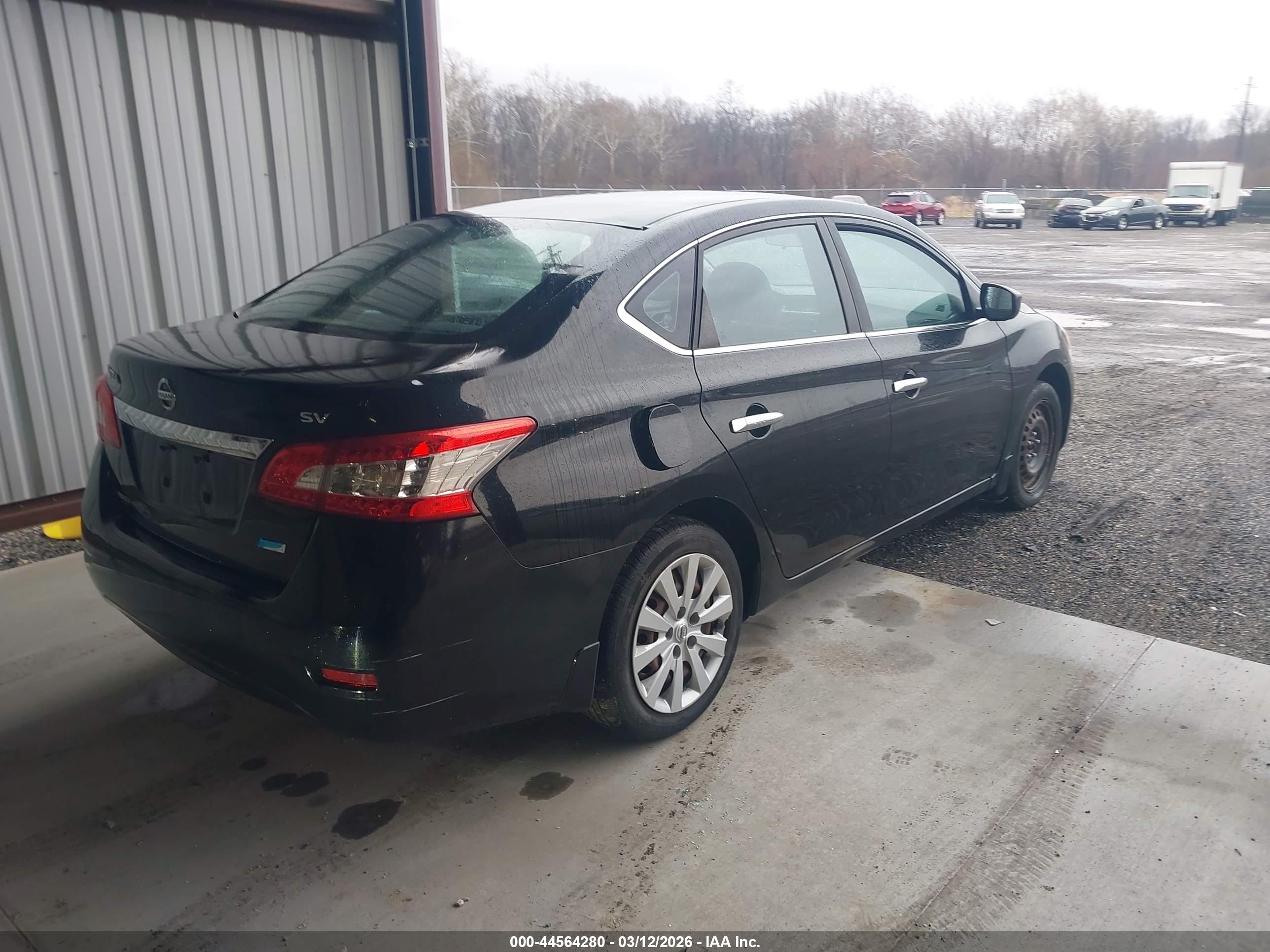 NISSAN SENTRA image 4
