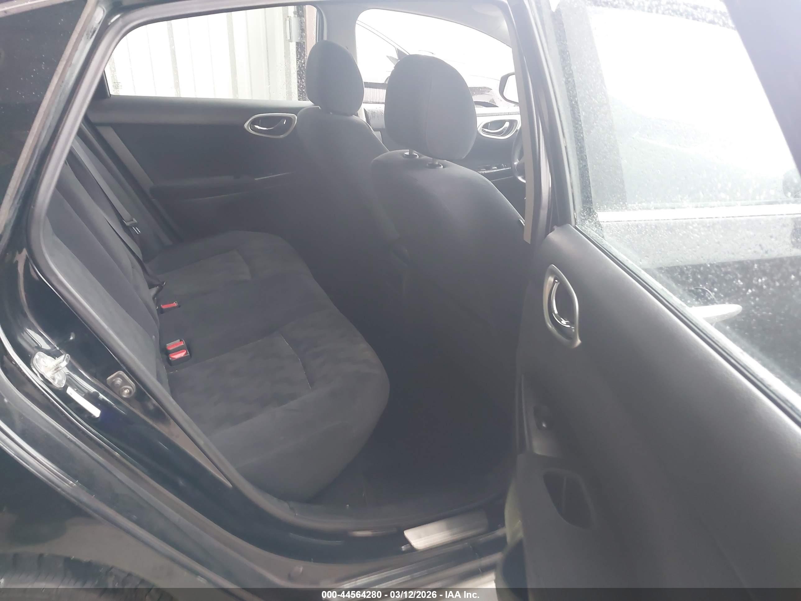NISSAN SENTRA image 8