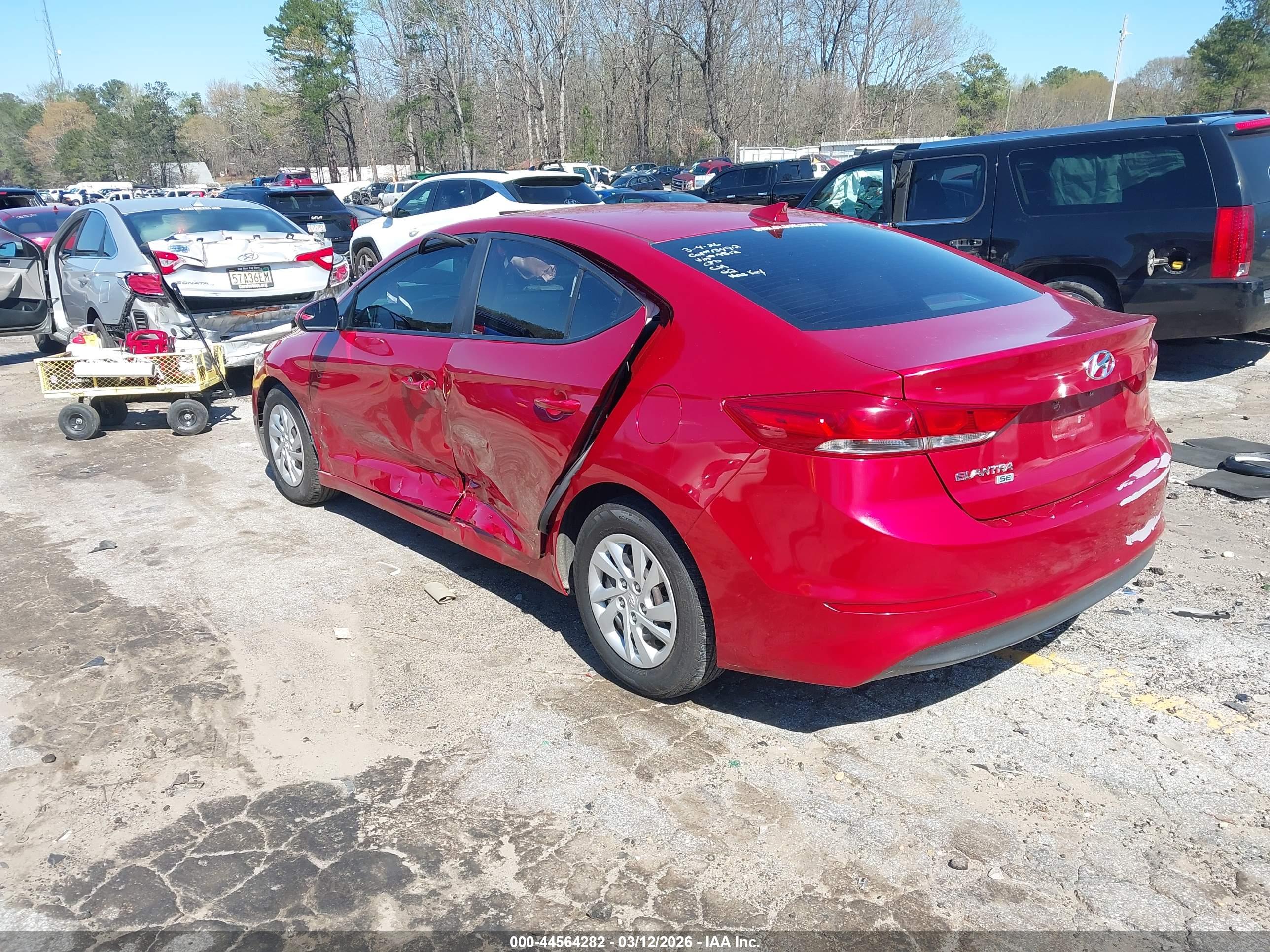 HYUNDAI ELANTRA image 3