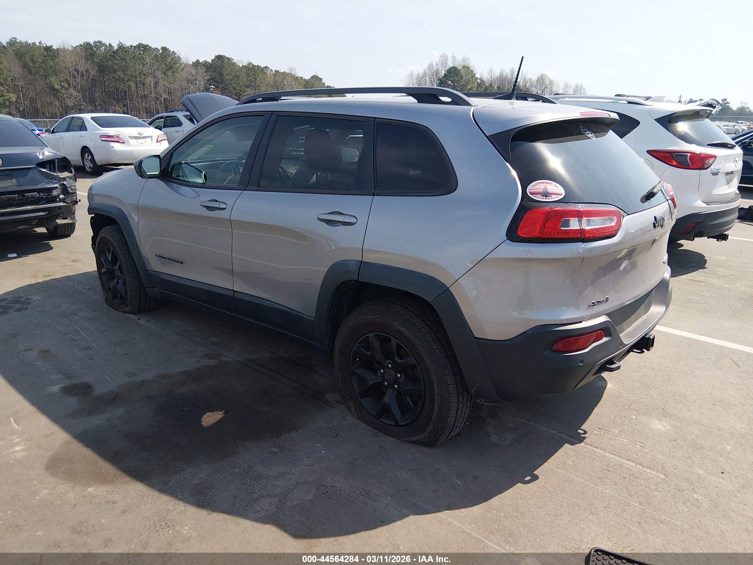 JEEP CHEROKEE image 3