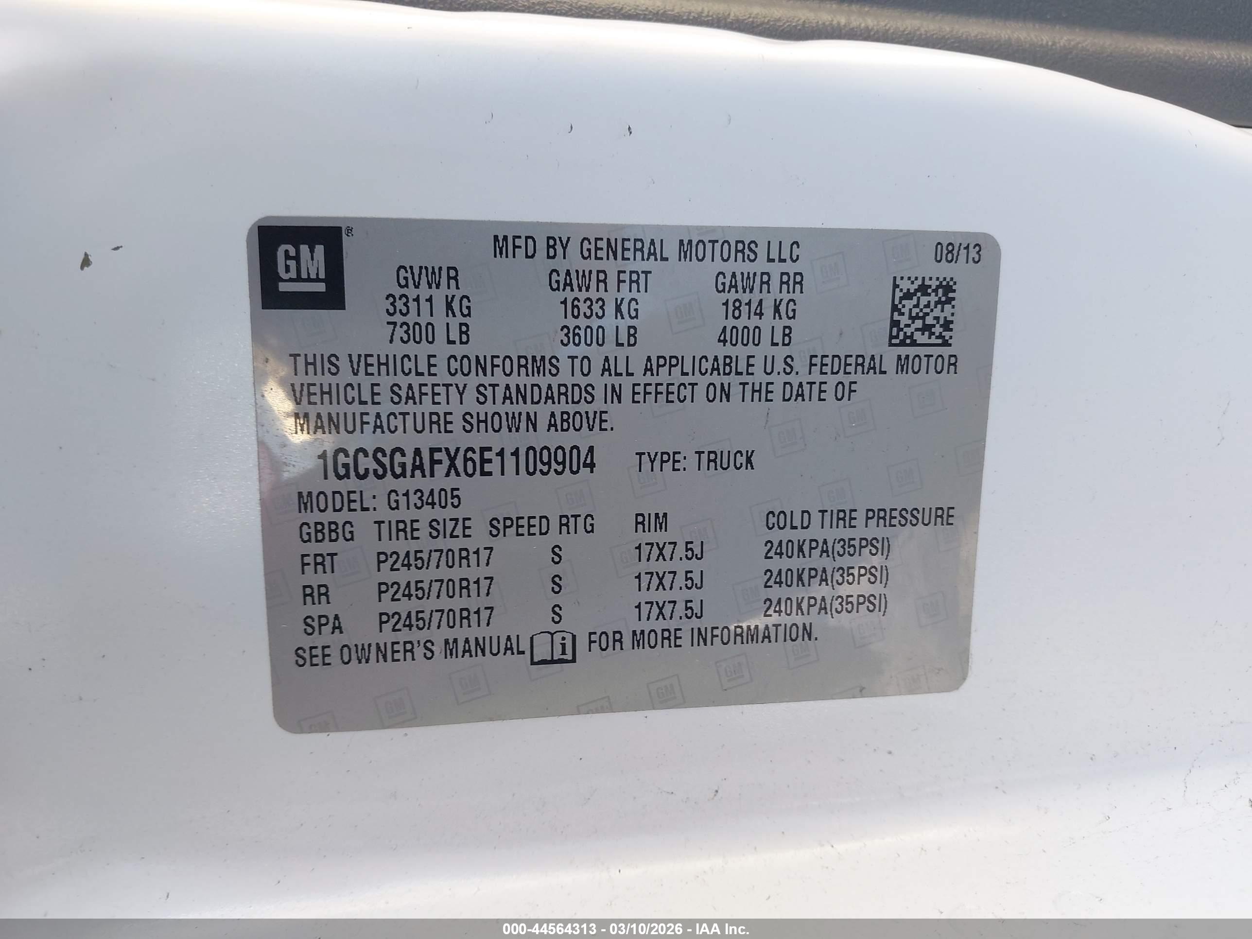CHEVROLET EXPRESS image 9