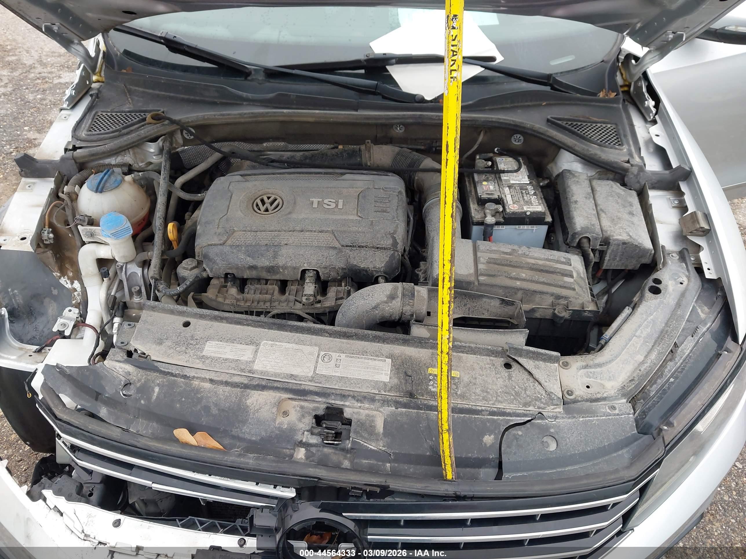 VOLKSWAGEN PASSAT image 10