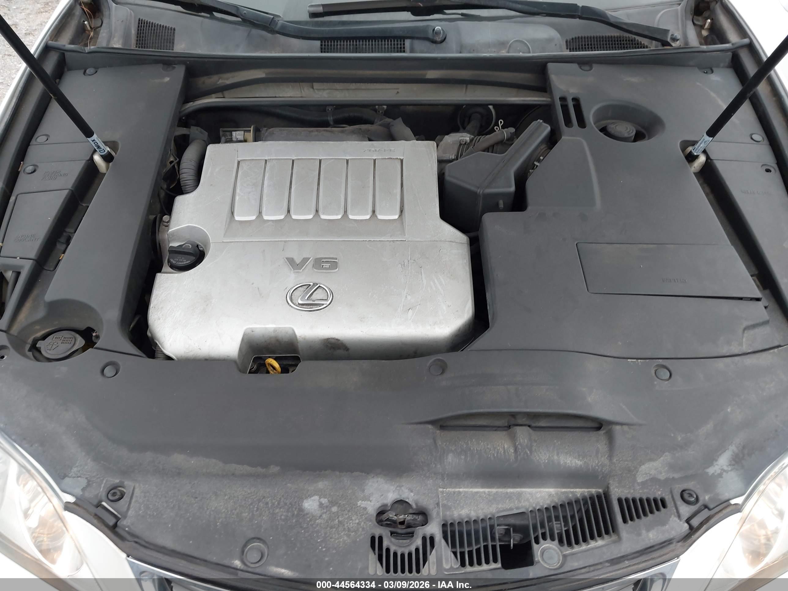 LEXUS ES image 10