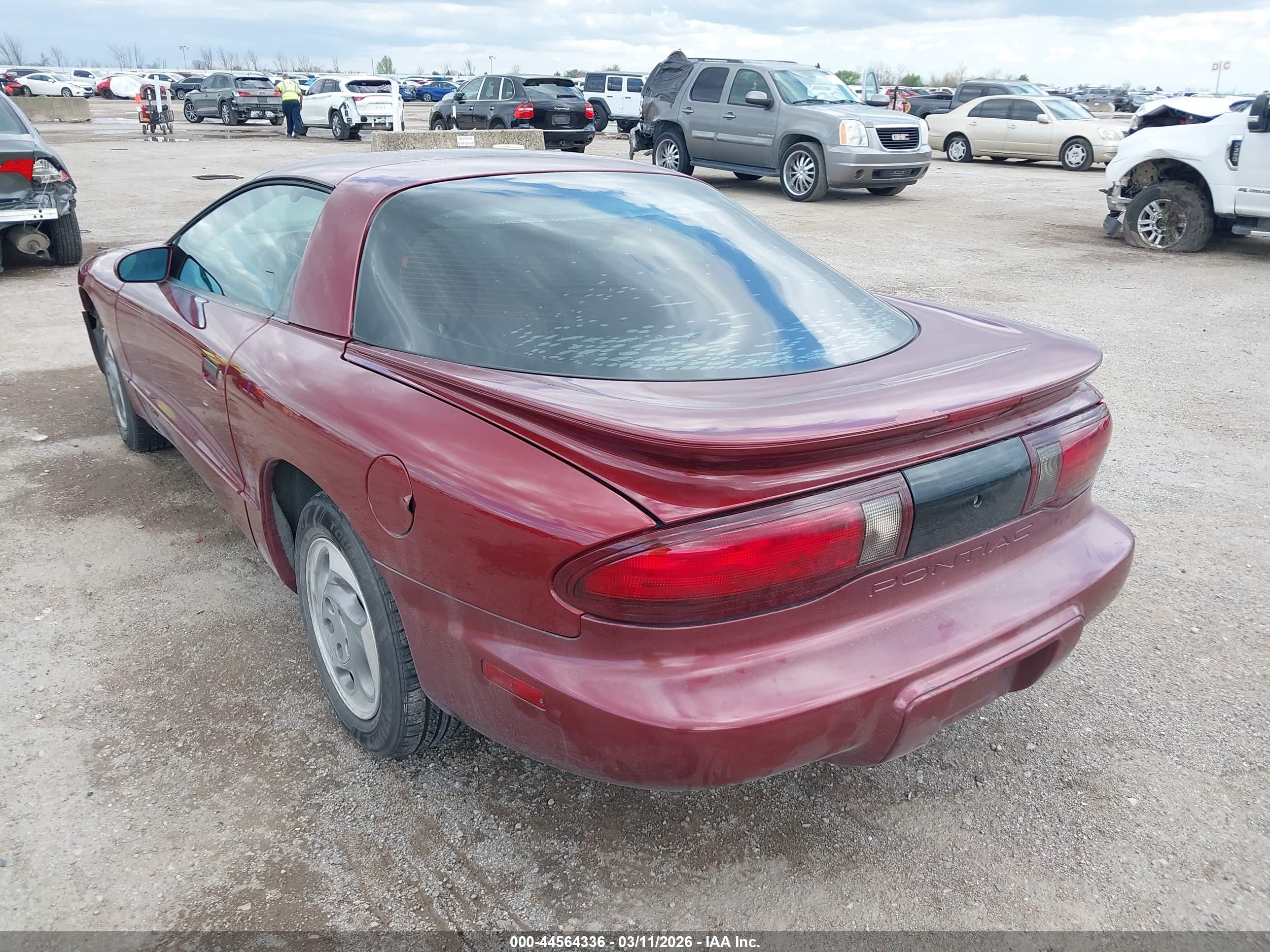 PONTIAC FIREBIRD image 3