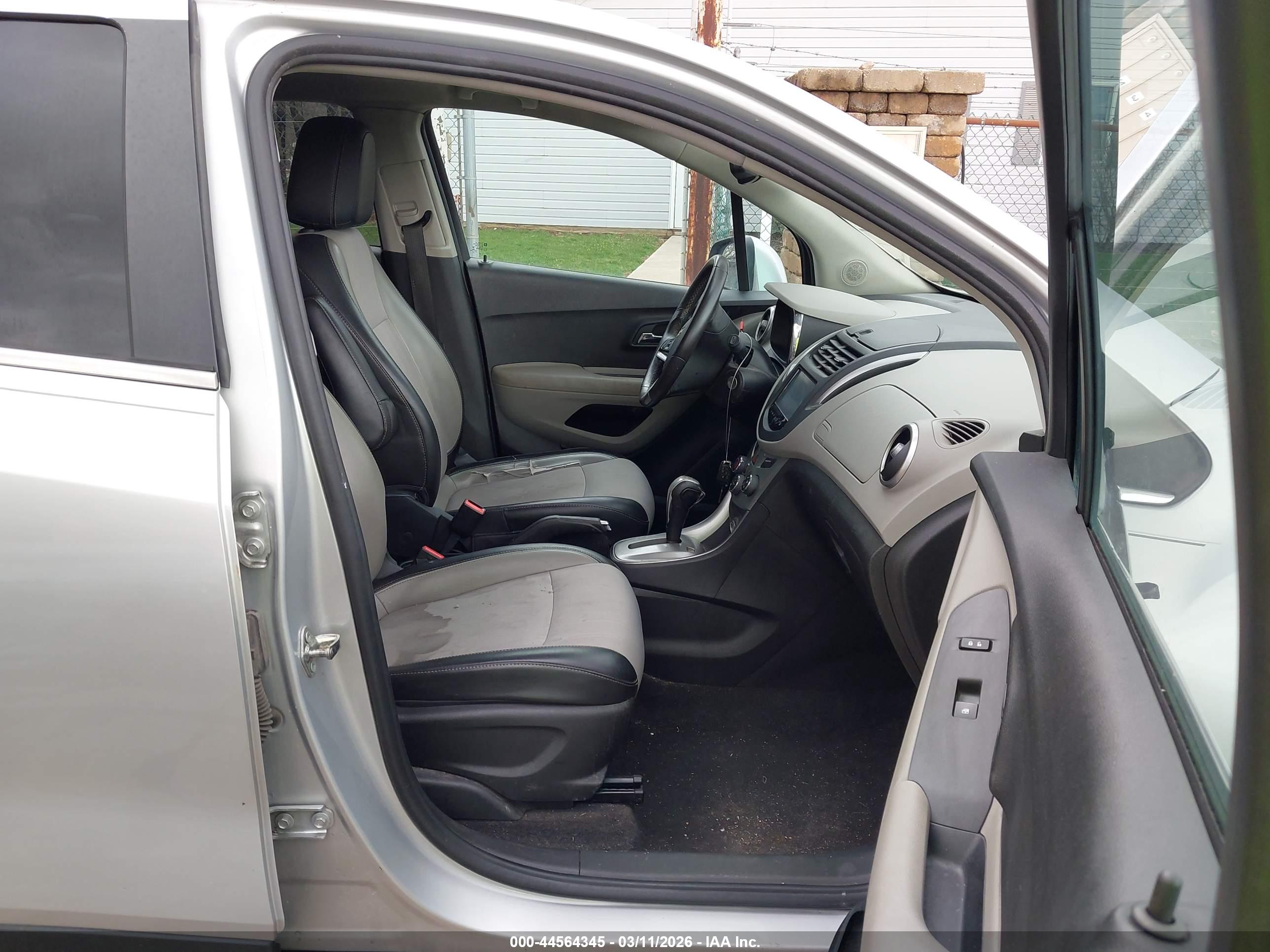 CHEVROLET TRAX image 5