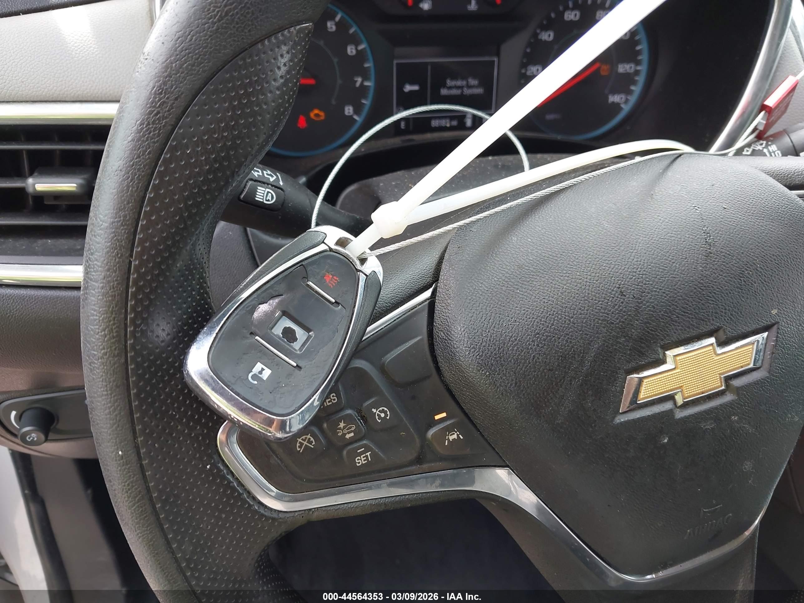 CHEVROLET EQUINOX image 11