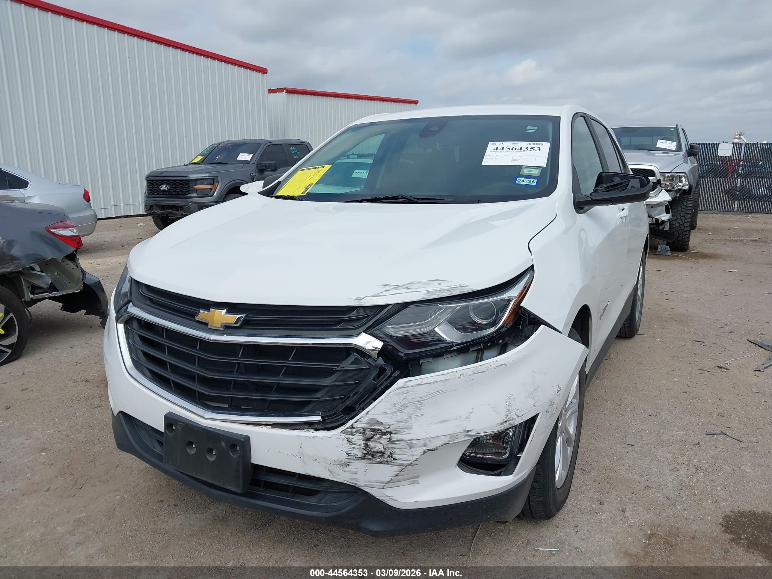 CHEVROLET EQUINOX image 2