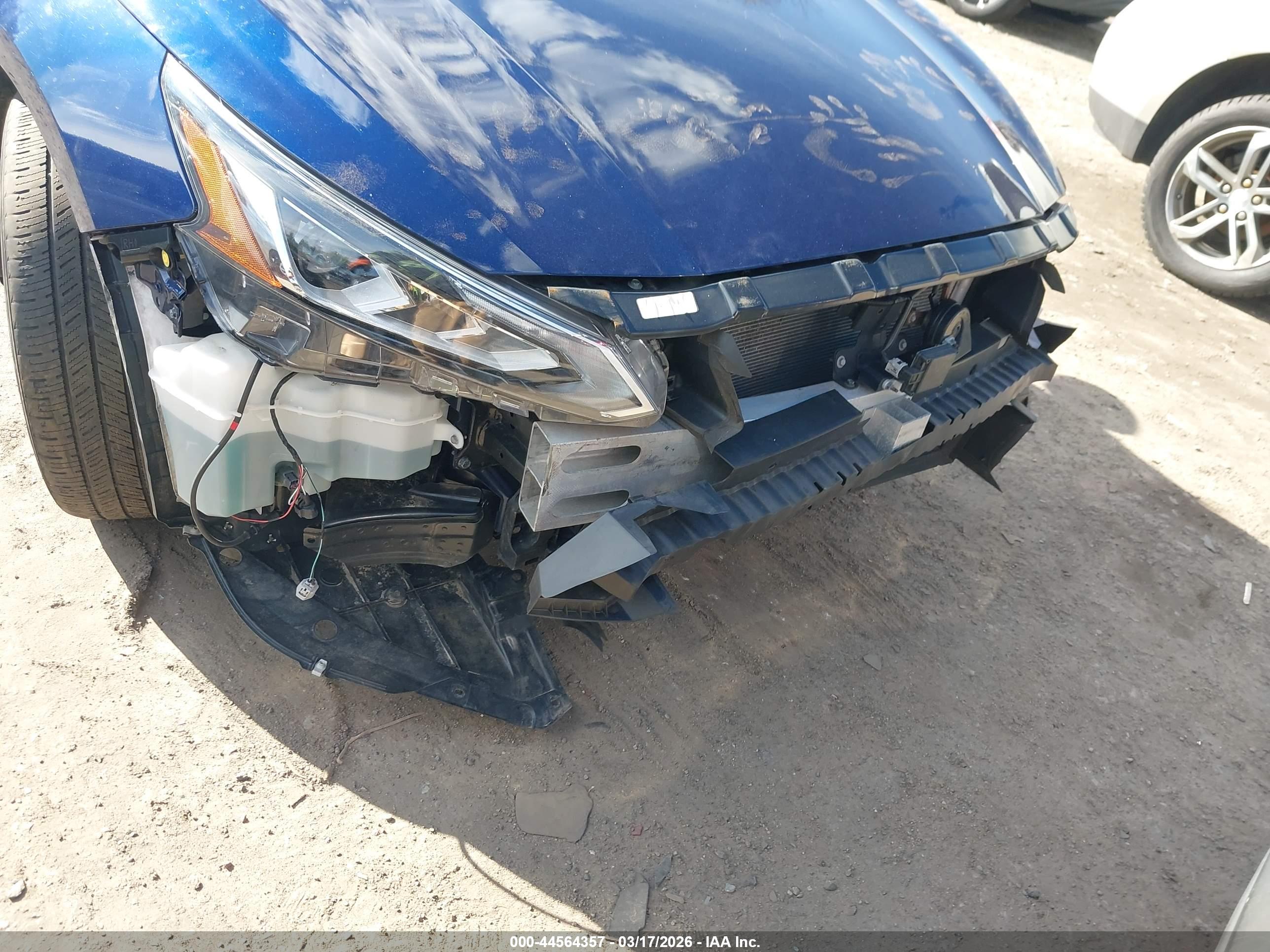 NISSAN ALTIMA image 6