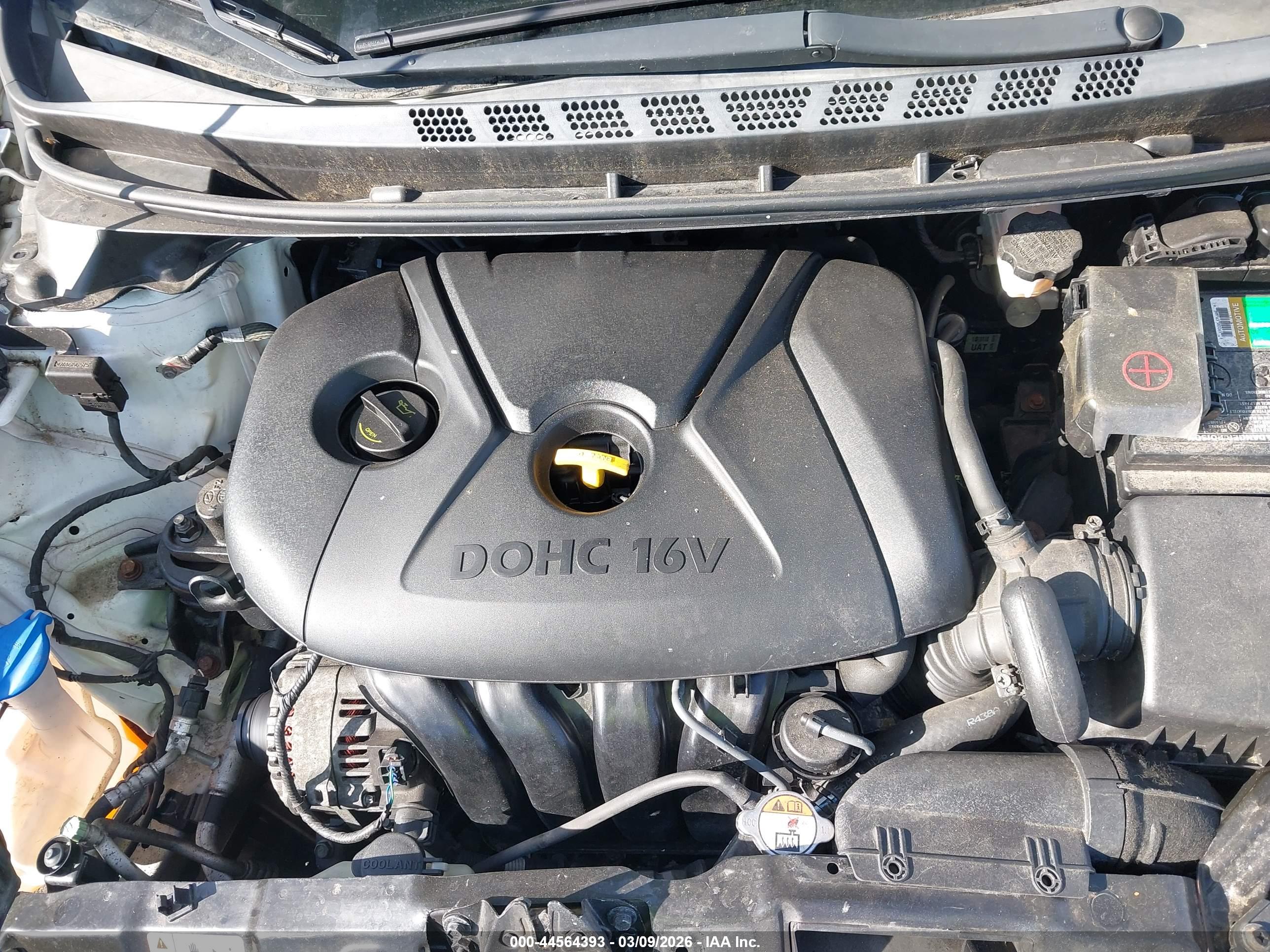 HYUNDAI ELANTRA image 10