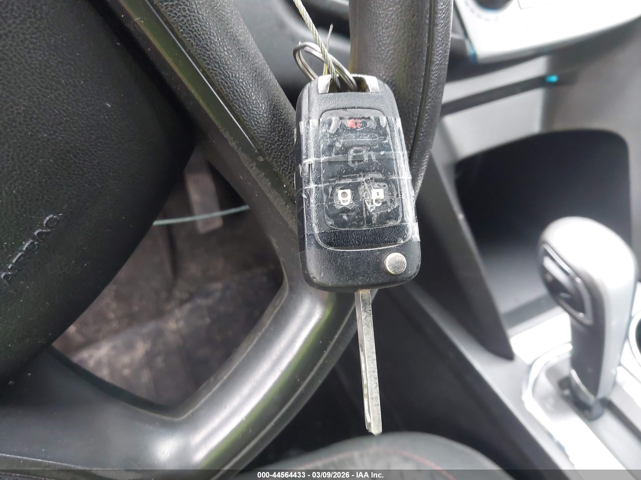 CHEVROLET EQUINOX image 11