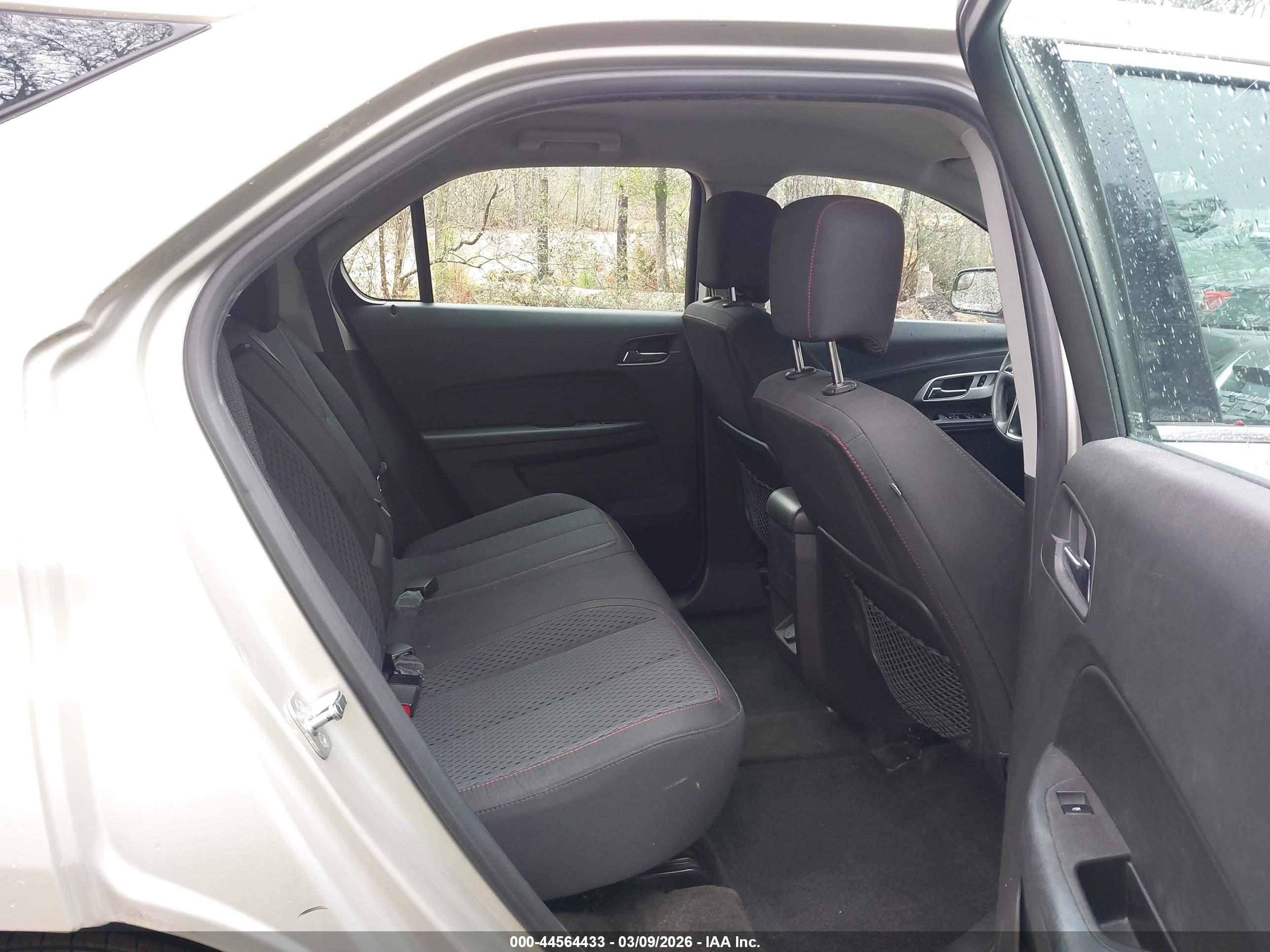 CHEVROLET EQUINOX image 8