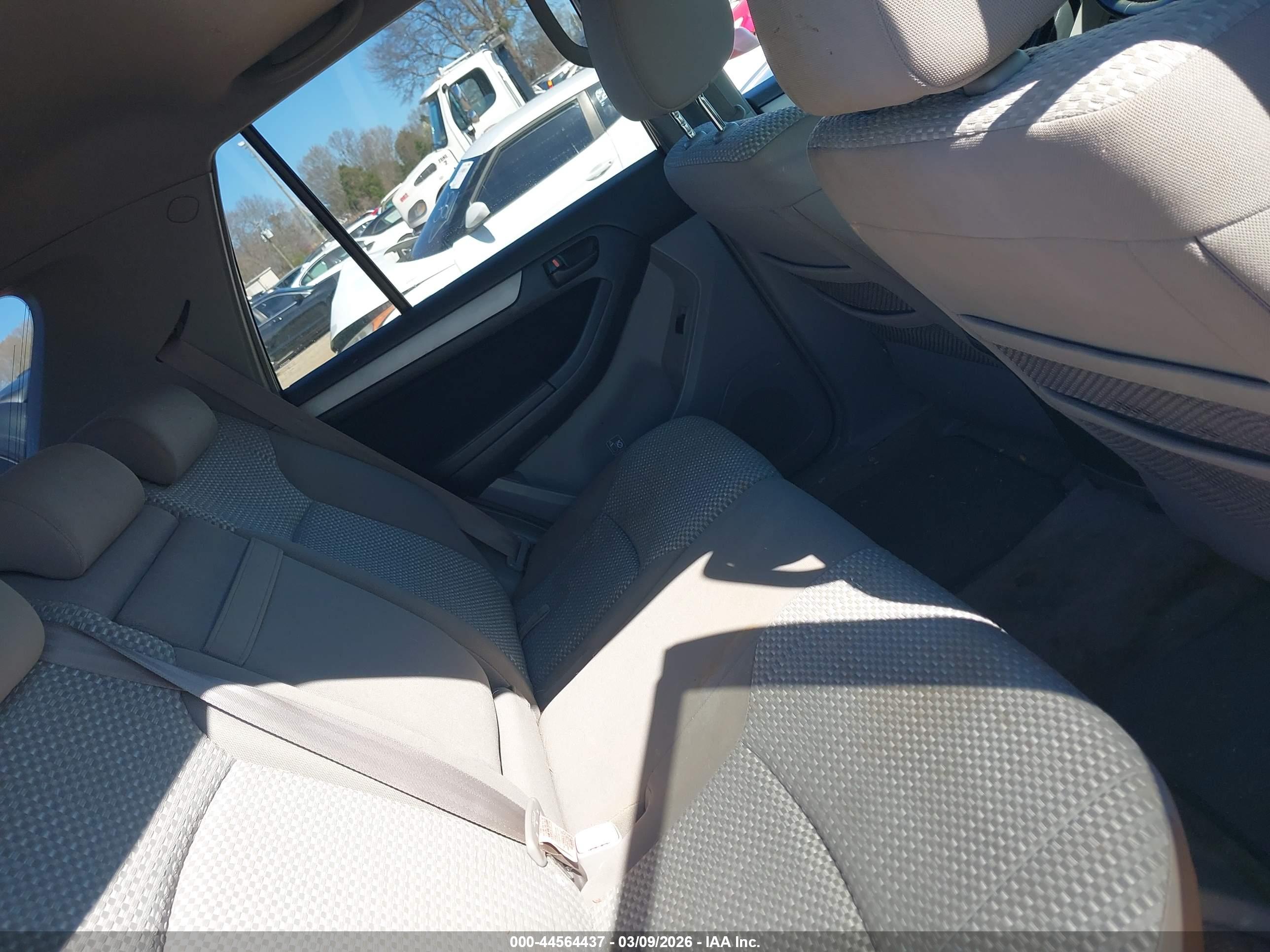 TOYOTA 4RUNNER image 8