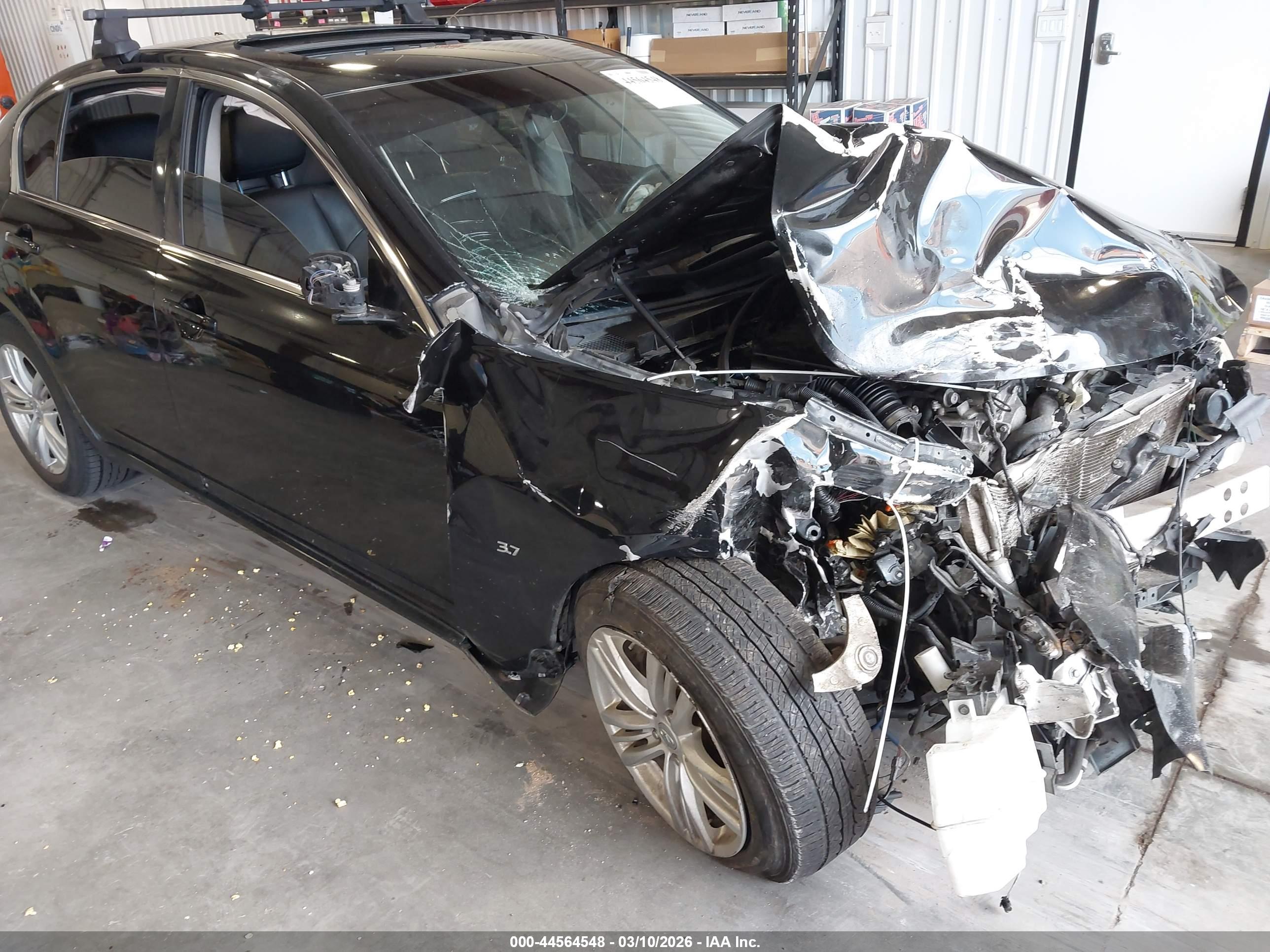 INFINITI Q40 image 6