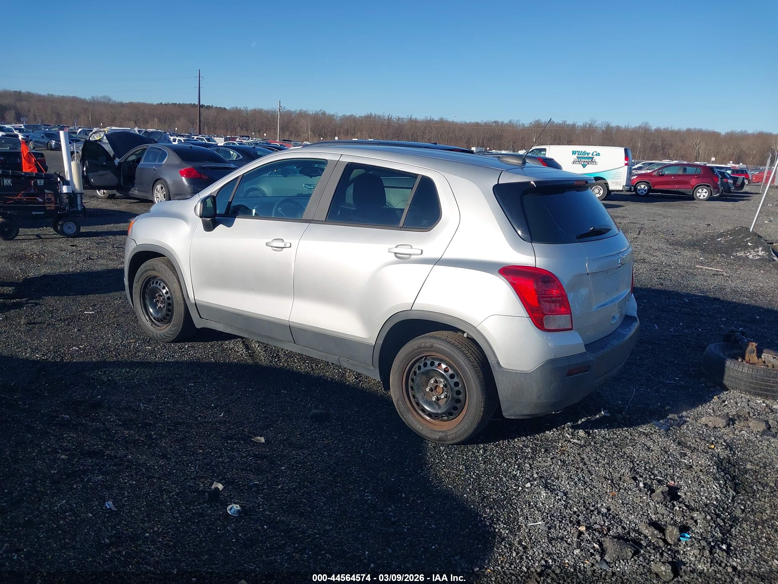 CHEVROLET TRAX image 3