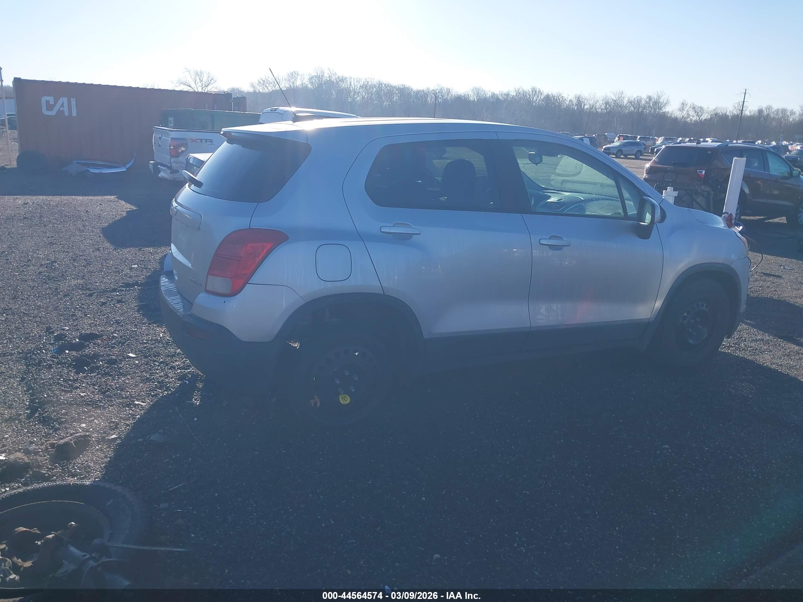 CHEVROLET TRAX image 4