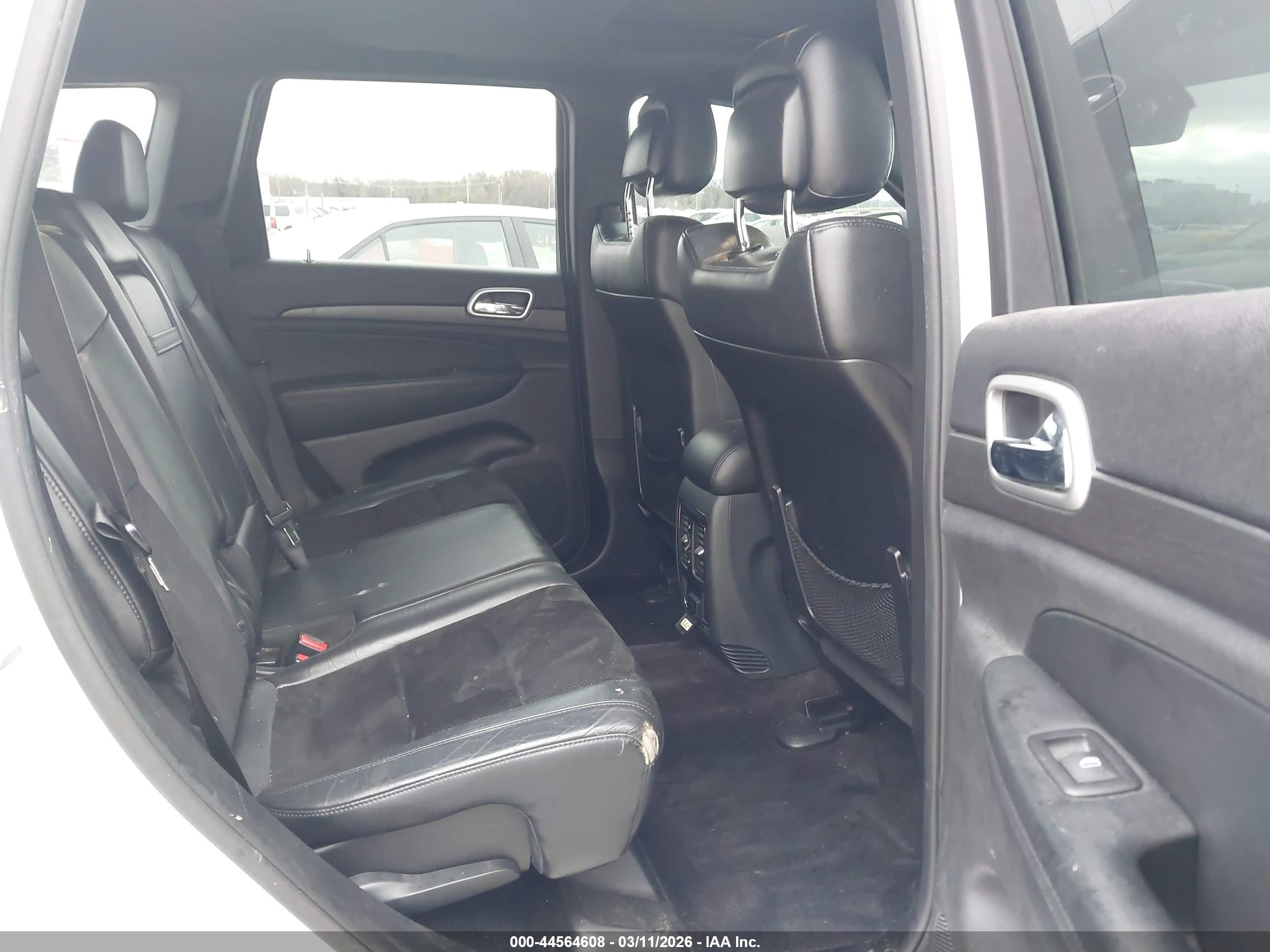 JEEP GRAND image 8