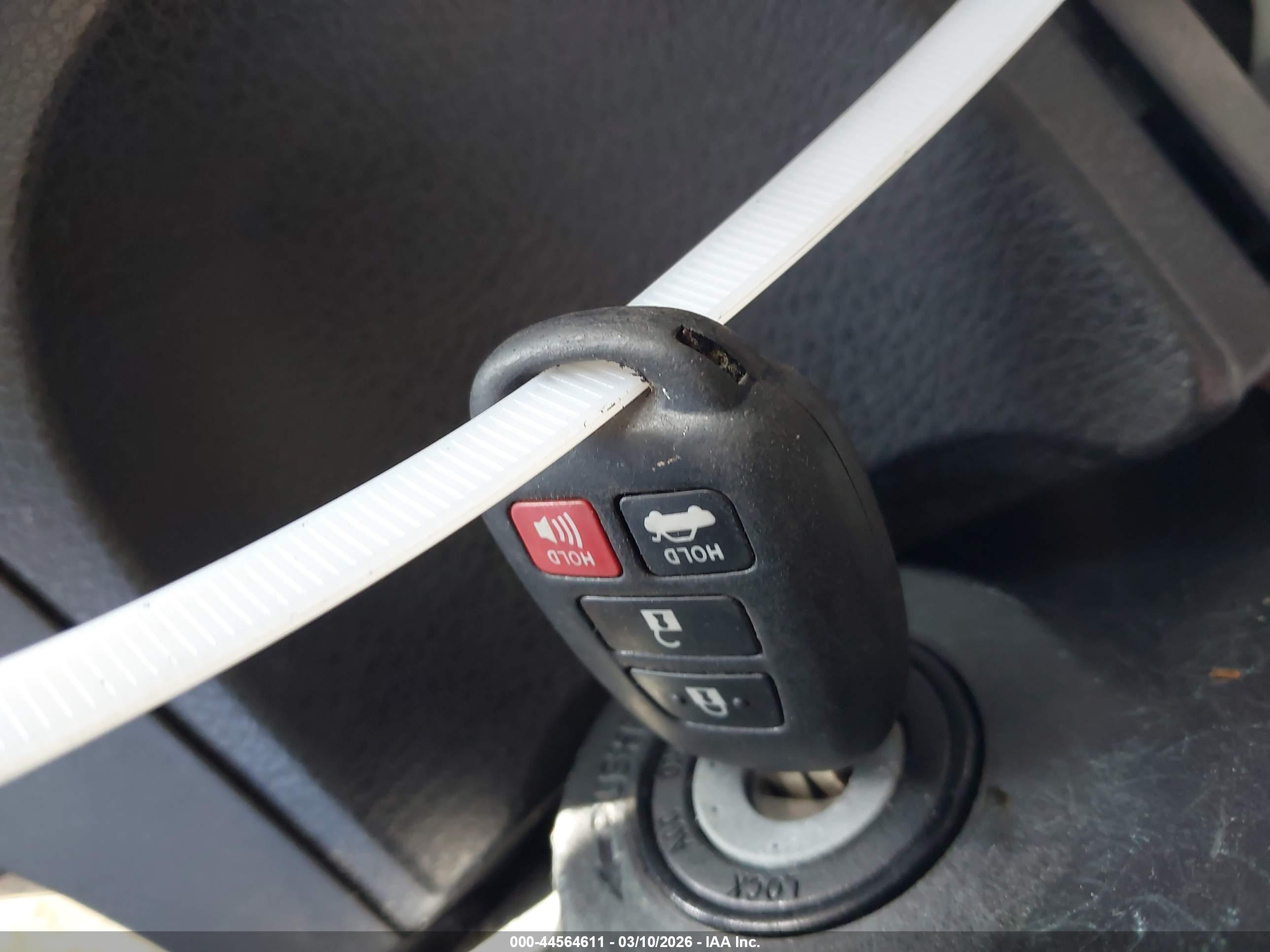 TOYOTA COROLLA image 11