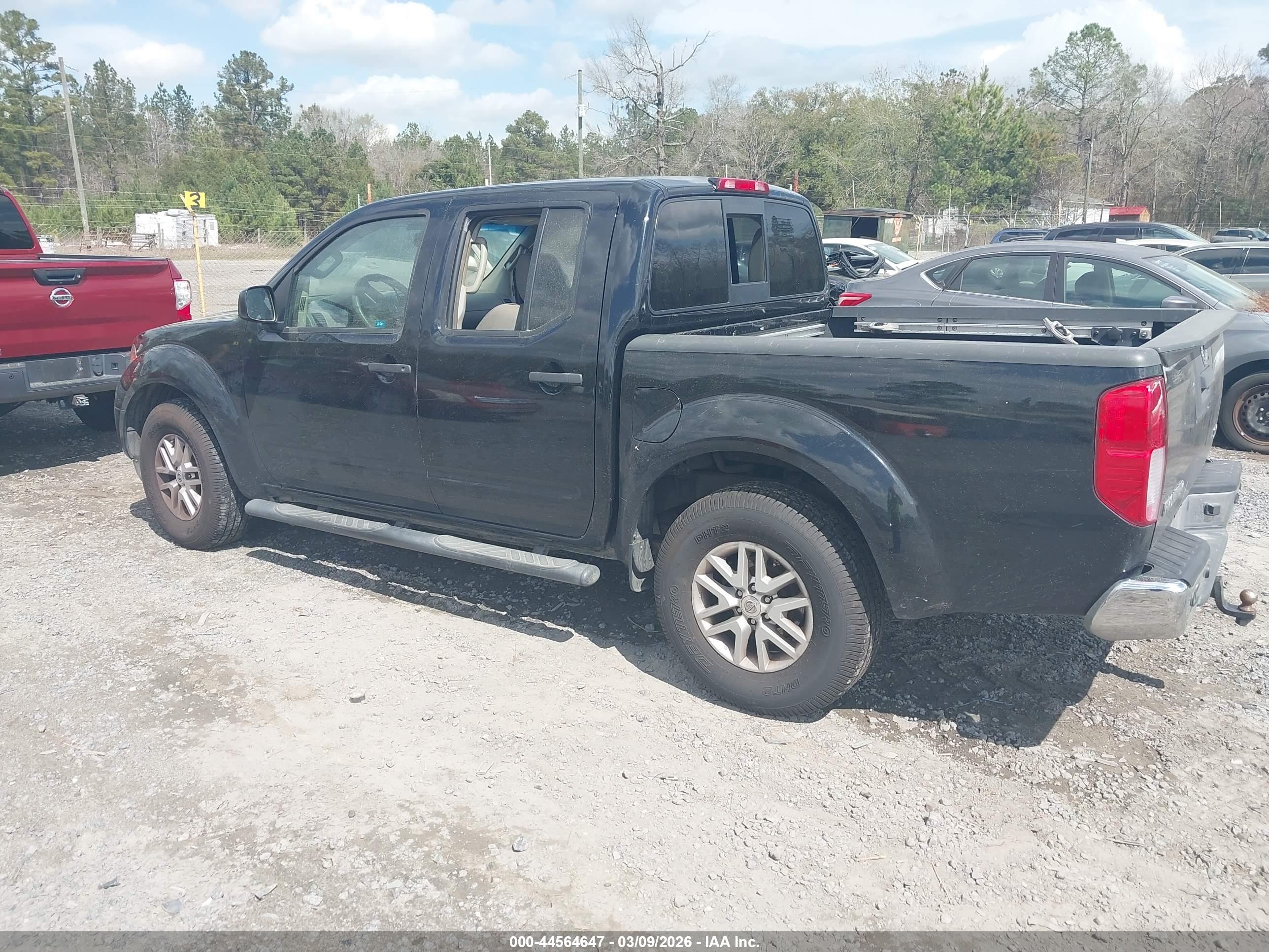 NISSAN FRONTIER image 3