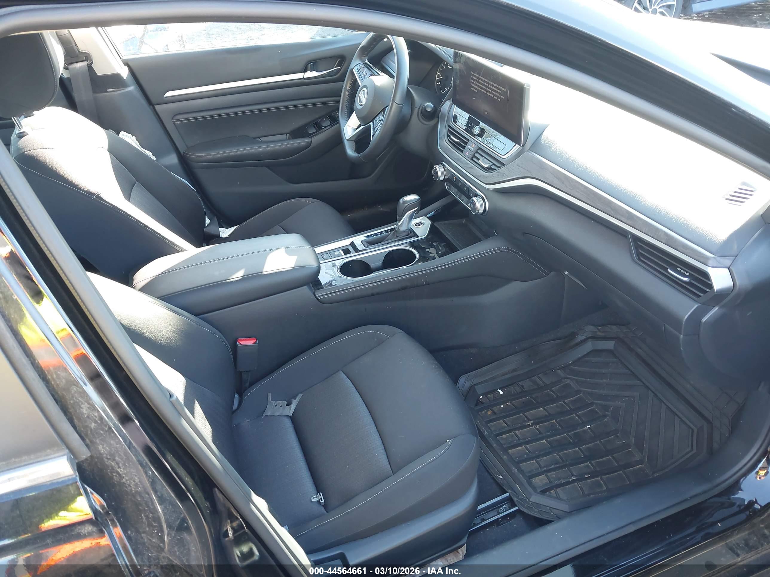 NISSAN ALTIMA image 5