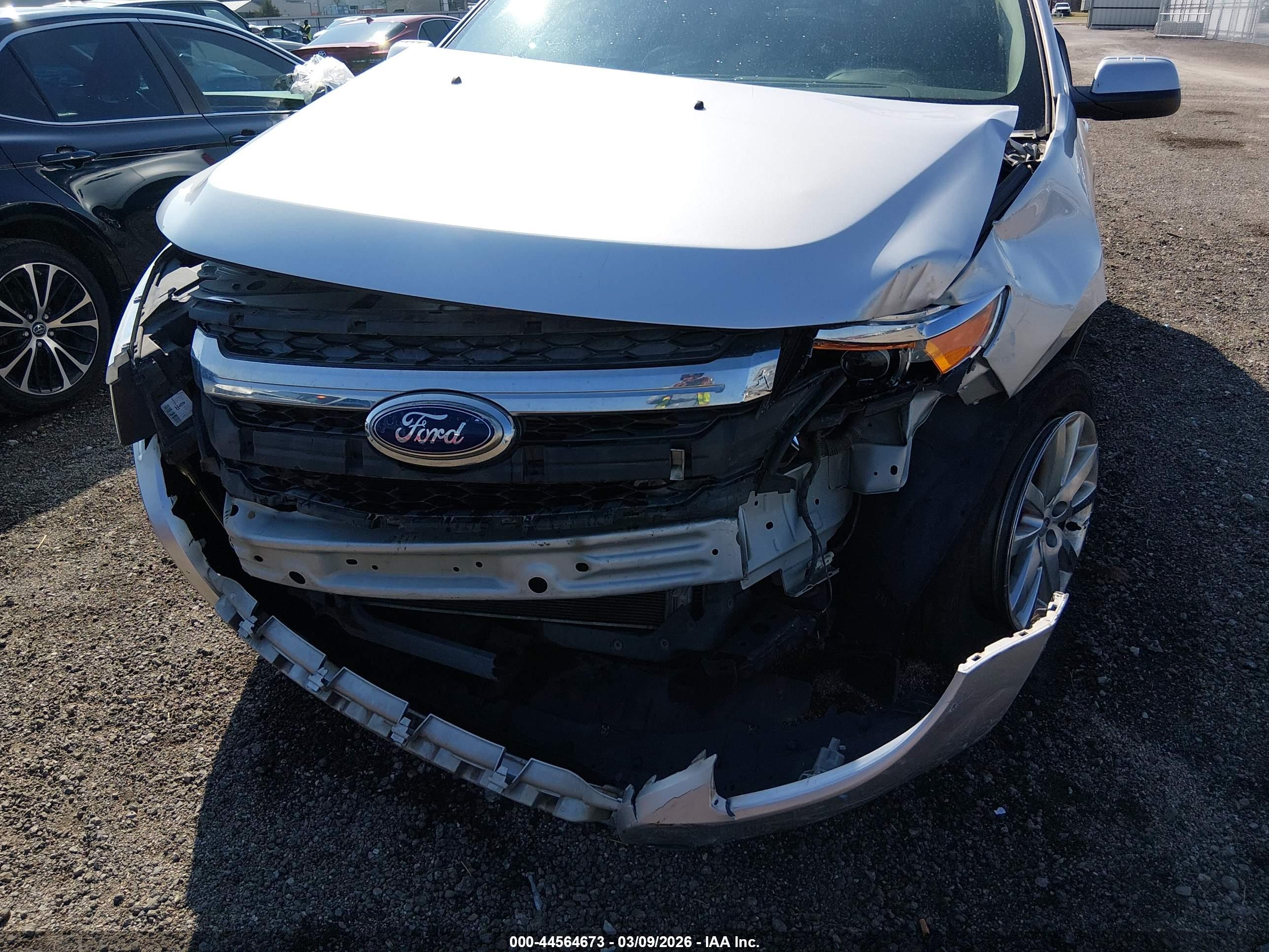FORD EDGE image 6