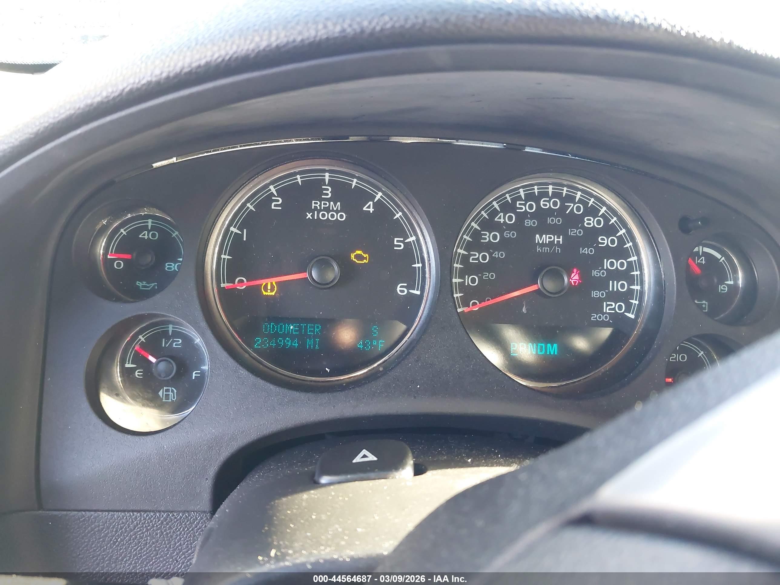 GMC YUKON image 7